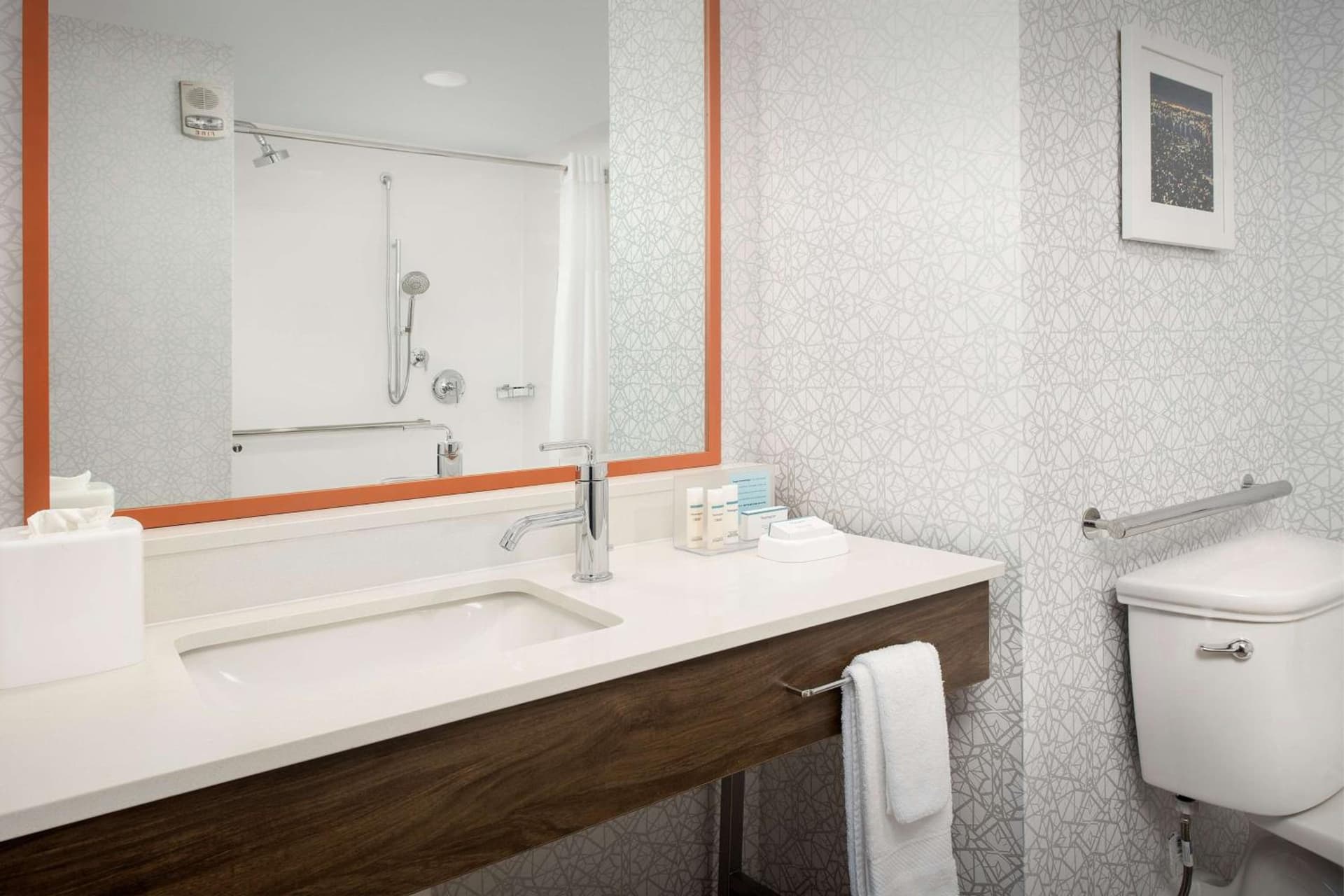 Hampton Inn Baltimore-Downtown-Convention Center property views in Baltimore, MD — gallery photo 3