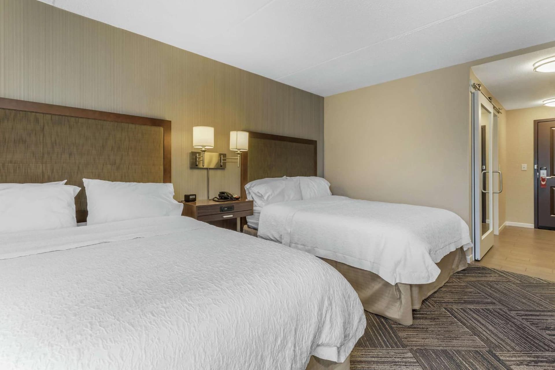 Hampton Inn Green Bay Downtown gallery photo in Green Bay, WI — image 39