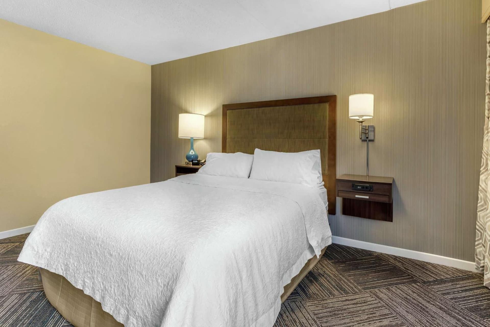 Hampton Inn Green Bay Downtown gallery photo in Green Bay, WI — image 32