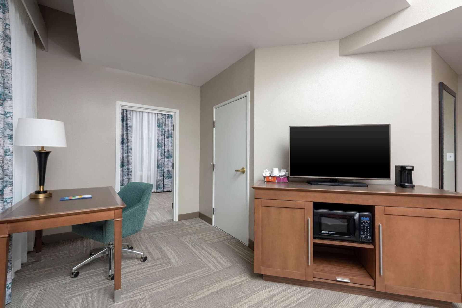 Hampton Inn Indianapolis Downtown Across from Circle Centre gallery photo in Indianapolis, IN — image 40