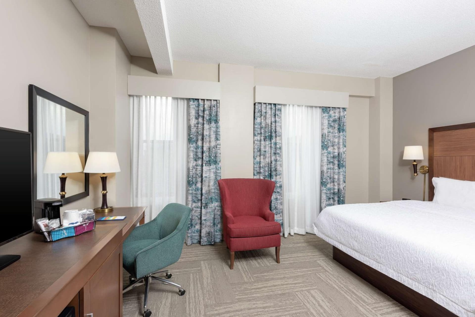 Hampton Inn Indianapolis Downtown Across from Circle Centre gallery photo in Indianapolis, IN — image 45