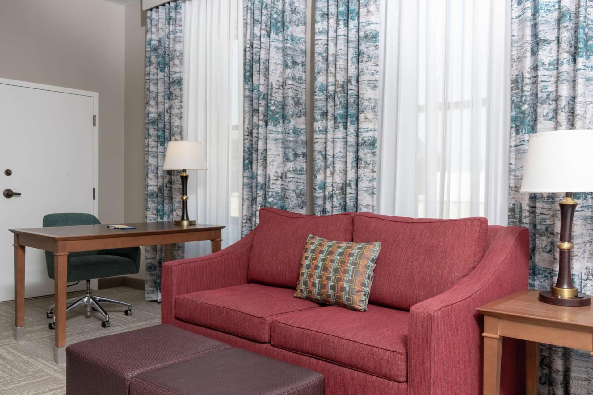 Hampton Inn Indianapolis Downtown Across from Circle Centre gallery photo in Indianapolis, IN — image 17