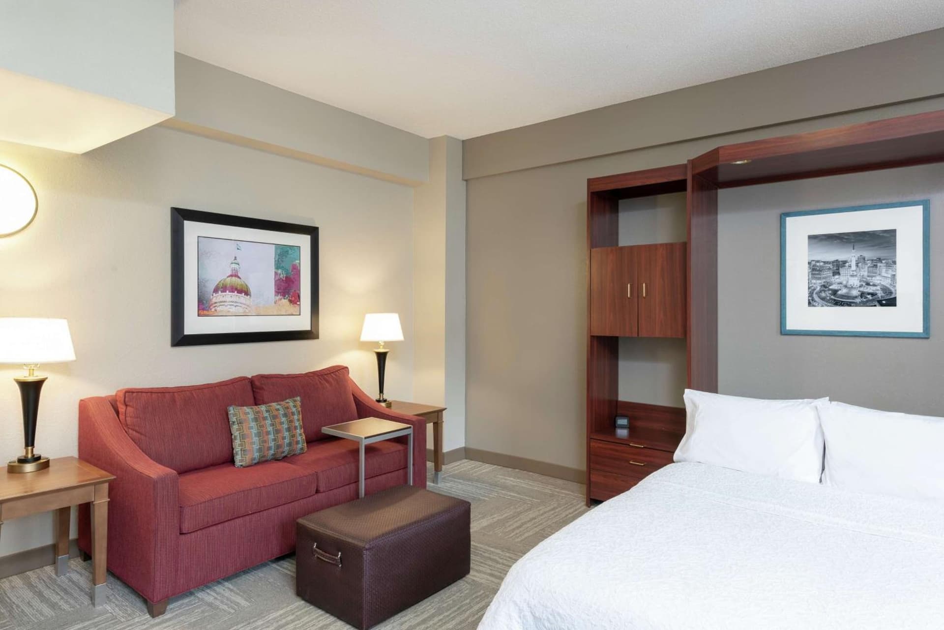 Hampton Inn Indianapolis Downtown Across from Circle Centre gallery photo in Indianapolis, IN — image 32