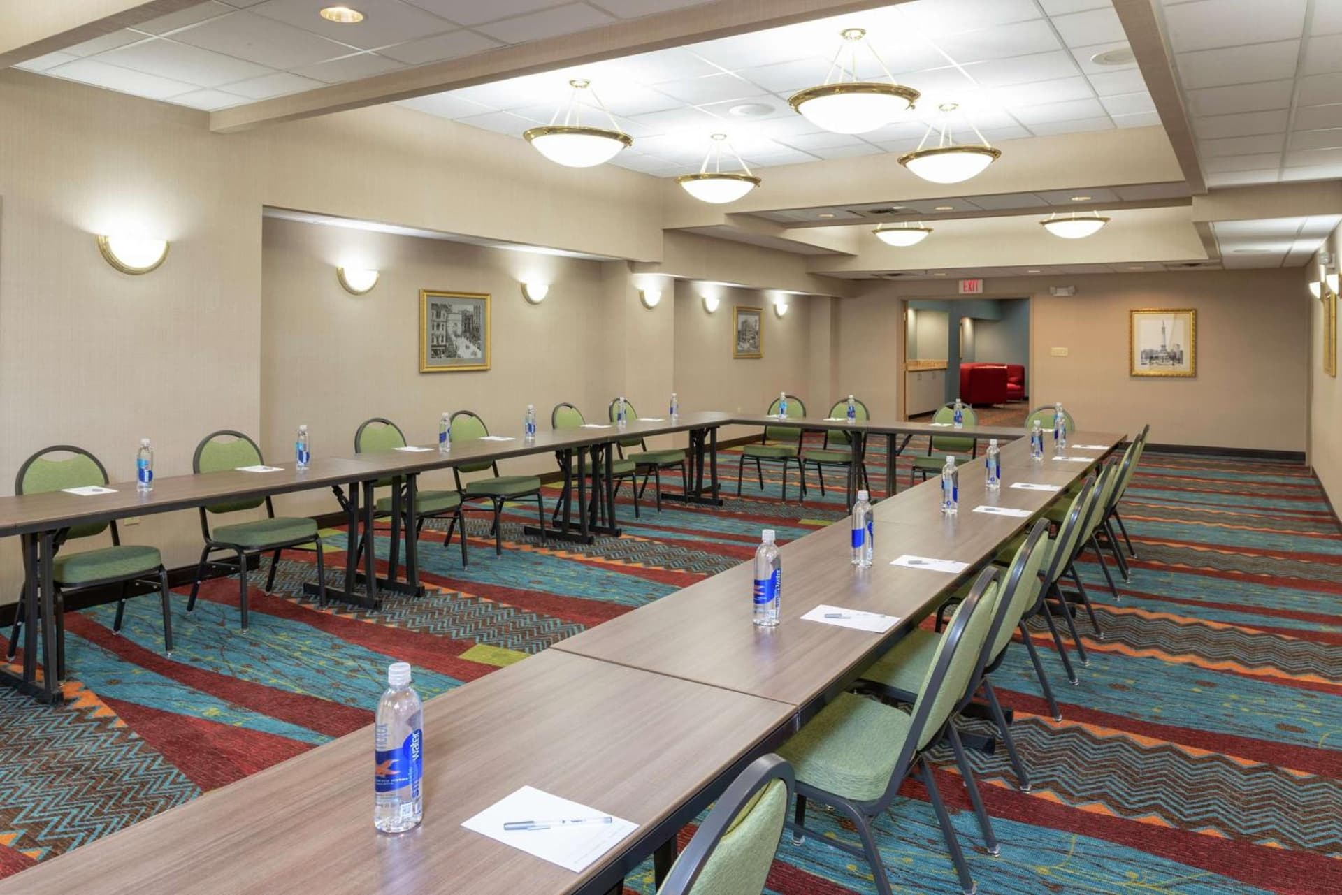 Hampton Inn Indianapolis Downtown Across from Circle Centre gallery photo in Indianapolis, IN — image 48