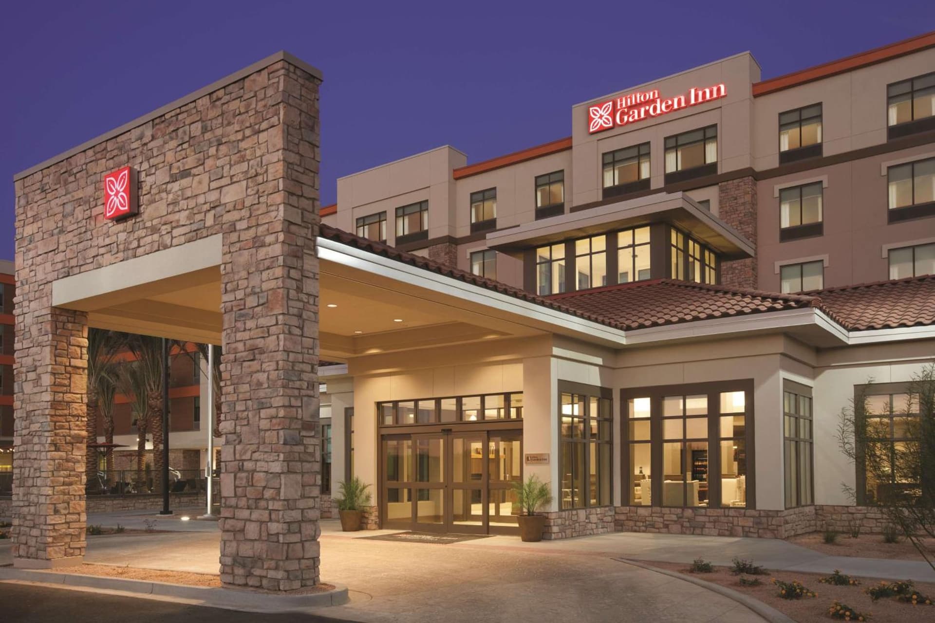 Hilton Garden Inn Phoenix-Tempe University Research Park, Az interior in Tempe, AZ — gallery photo 2