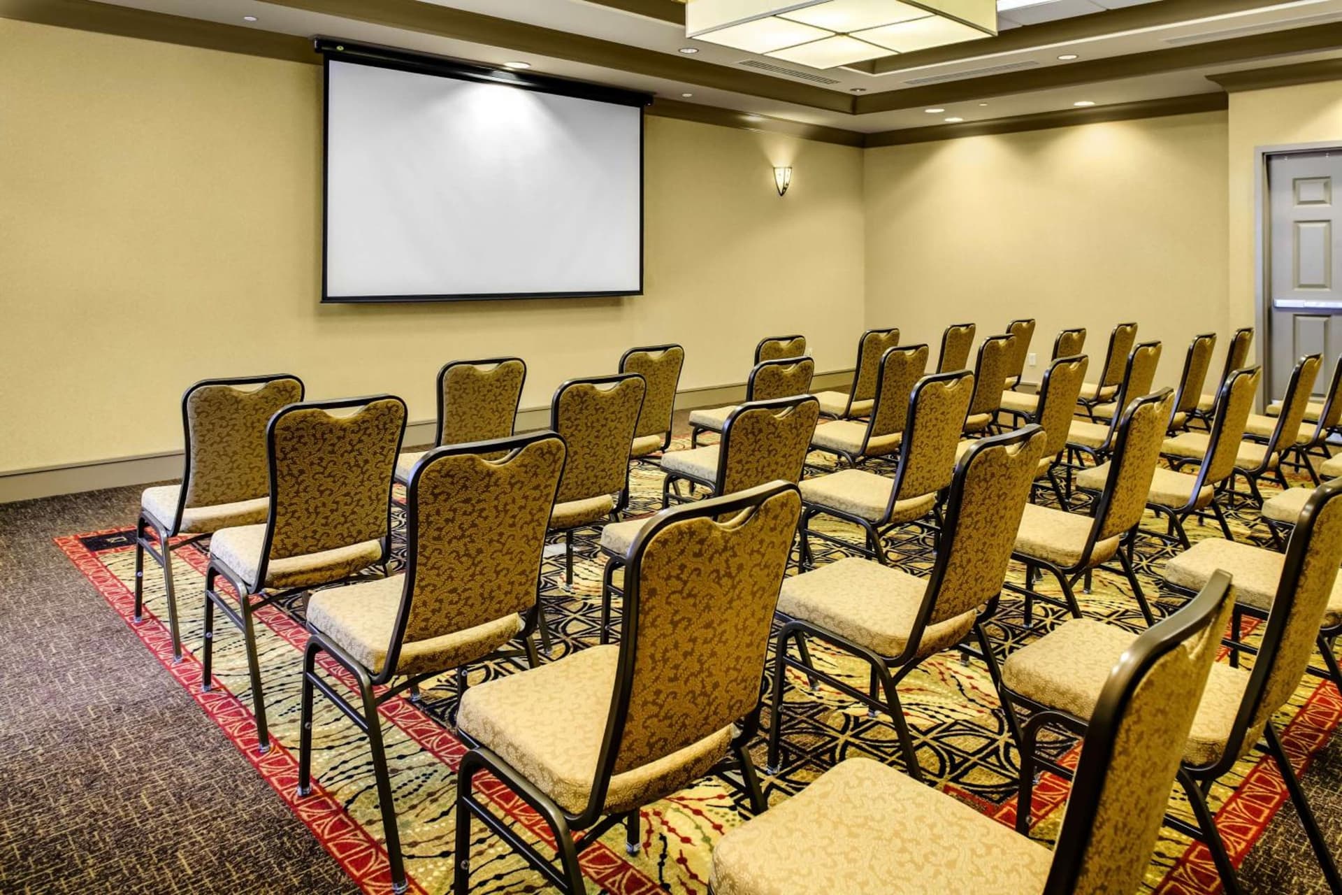 Hilton Garden Inn Pittsburgh/Cranberry gallery photo in Cranberry Township — image 11