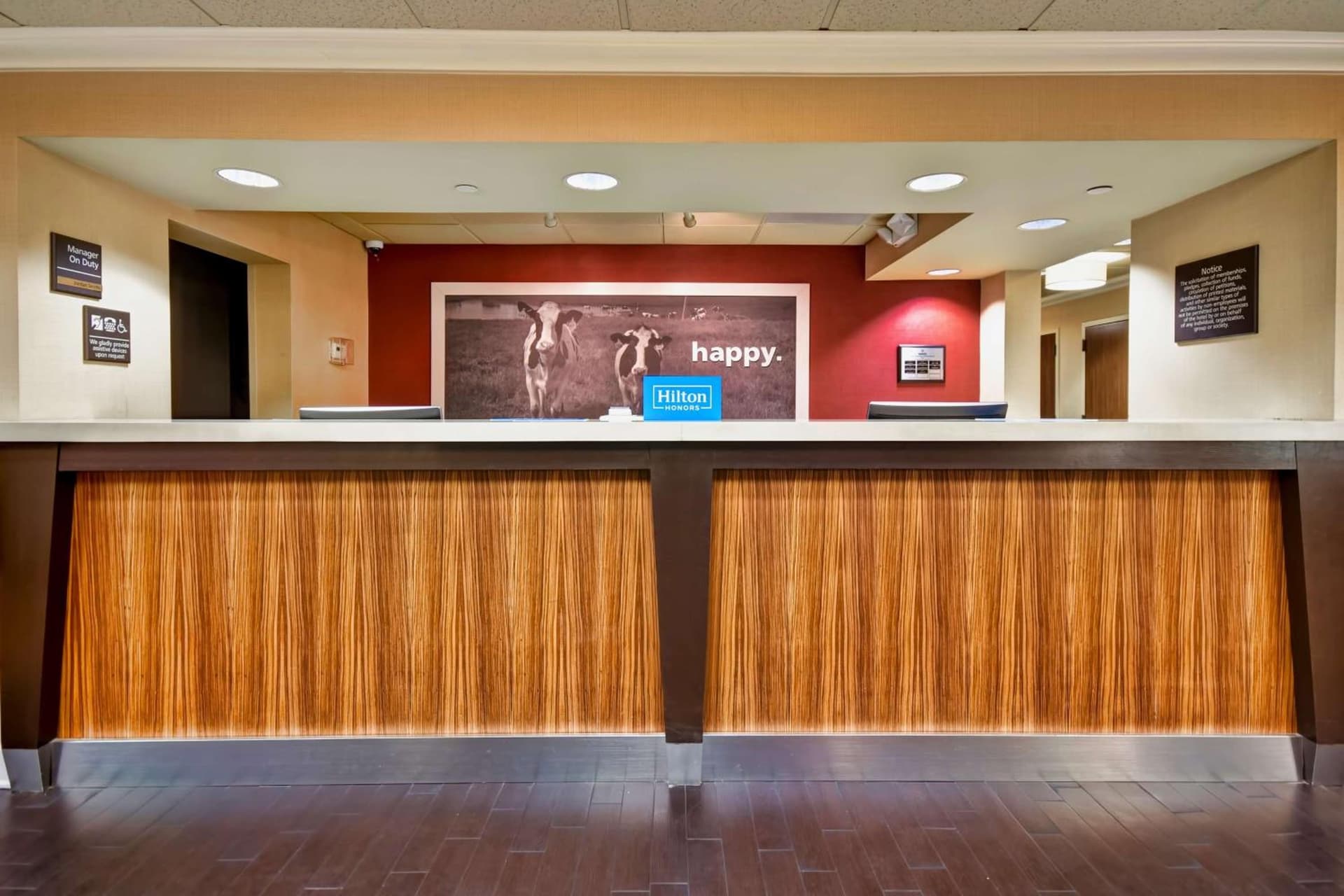 Hampton Inn Starkville Mississippi State University interior in Starkville, MS — gallery photo 2