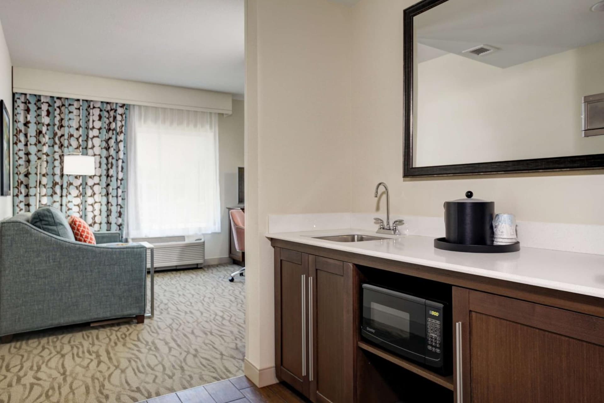 Hampton Inn and Suites by Hilton Vero Beach-Downtown gallery photo in Vero Beach, FL — image 36
