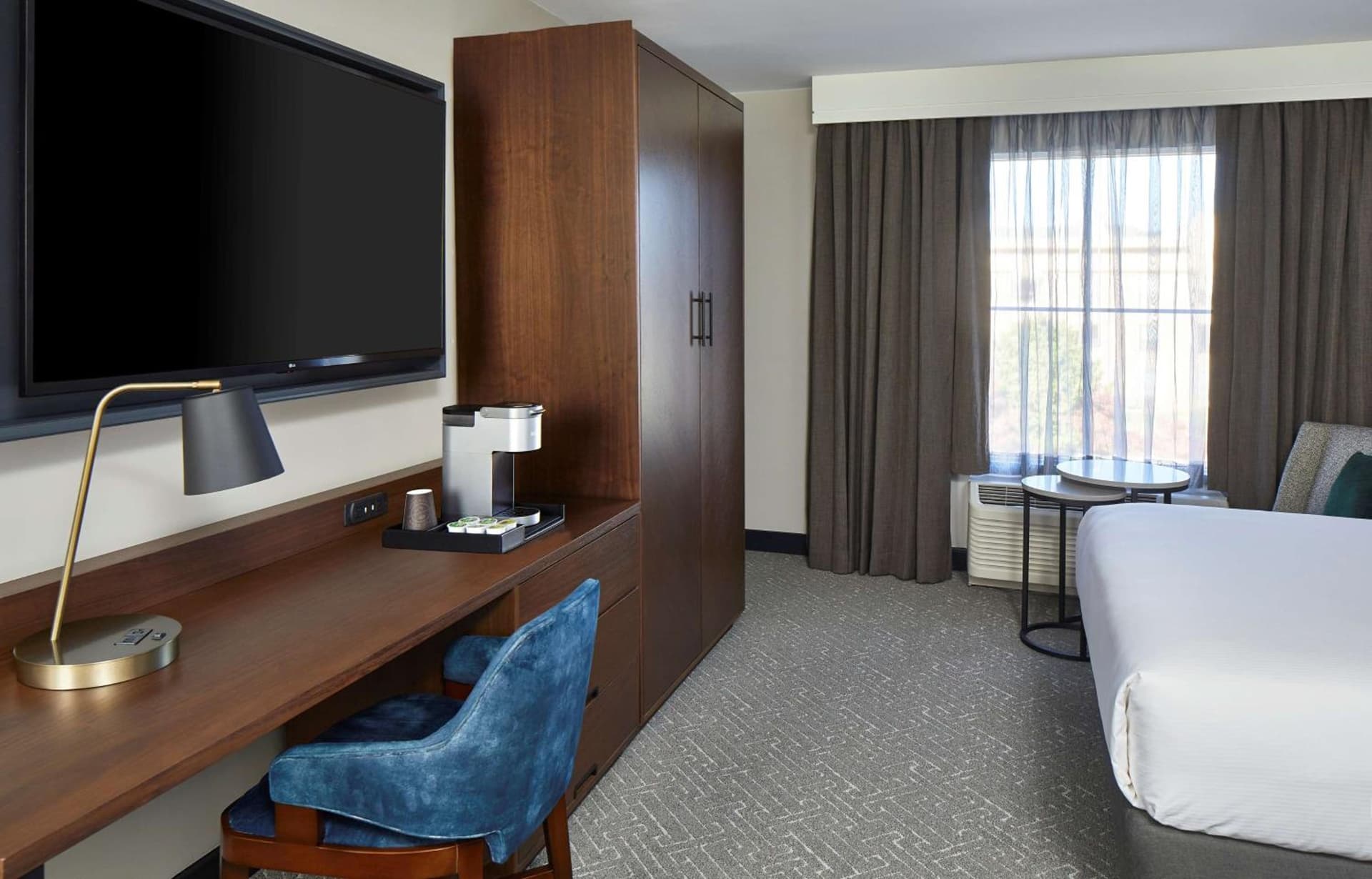 Cumberland House Knoxville, Tapestry Collection by Hilton gallery photo in Knoxville, TN — image 94