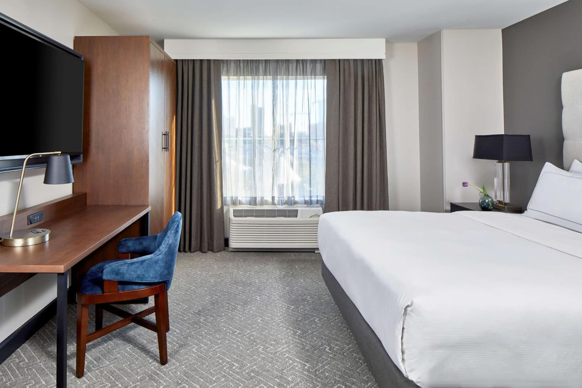 Cumberland House Knoxville, Tapestry Collection by Hilton gallery photo in Knoxville, TN — image 63