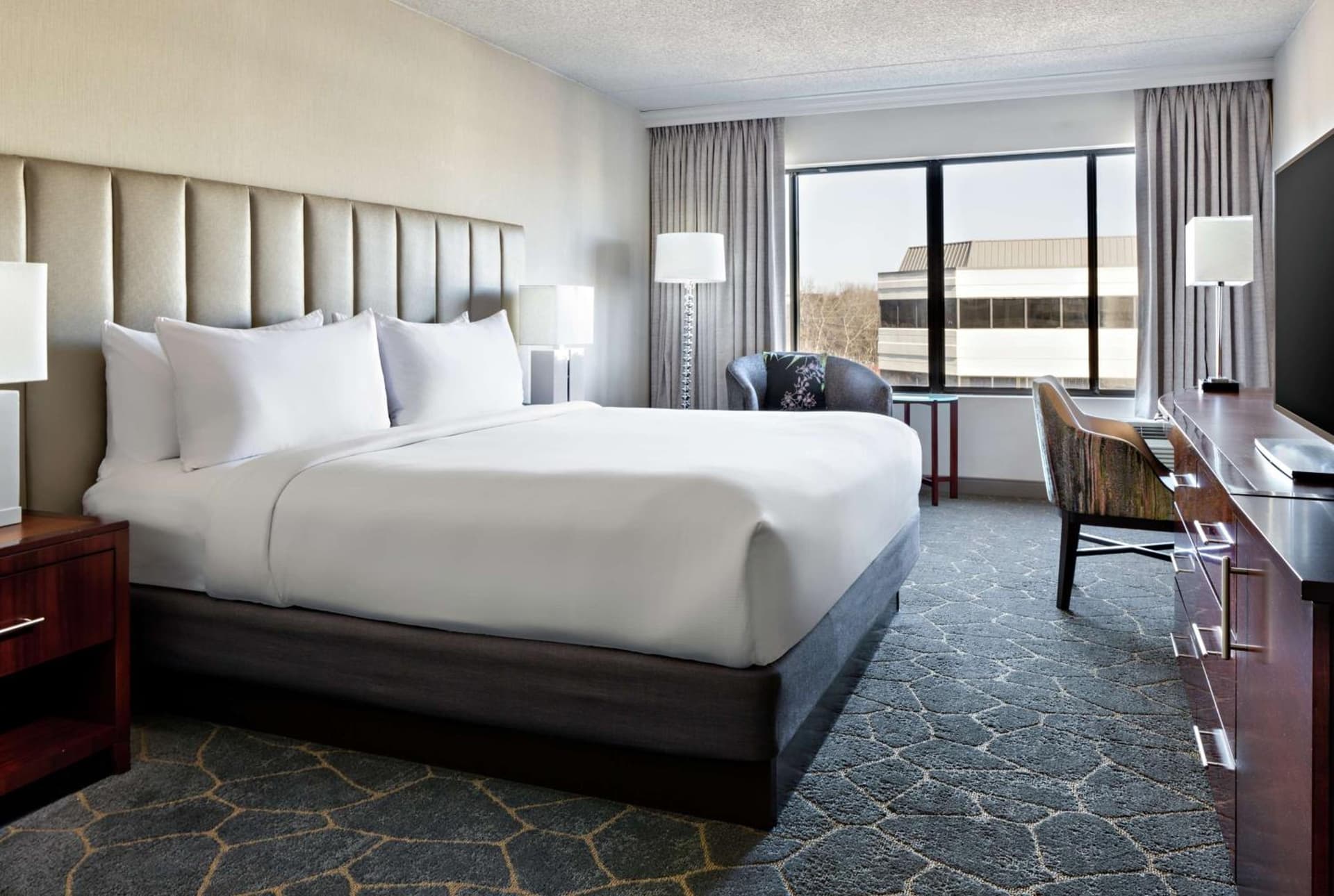 DoubleTree by Hilton Fairfield Hotel & Suites gallery photo in Fairfield — image 34
