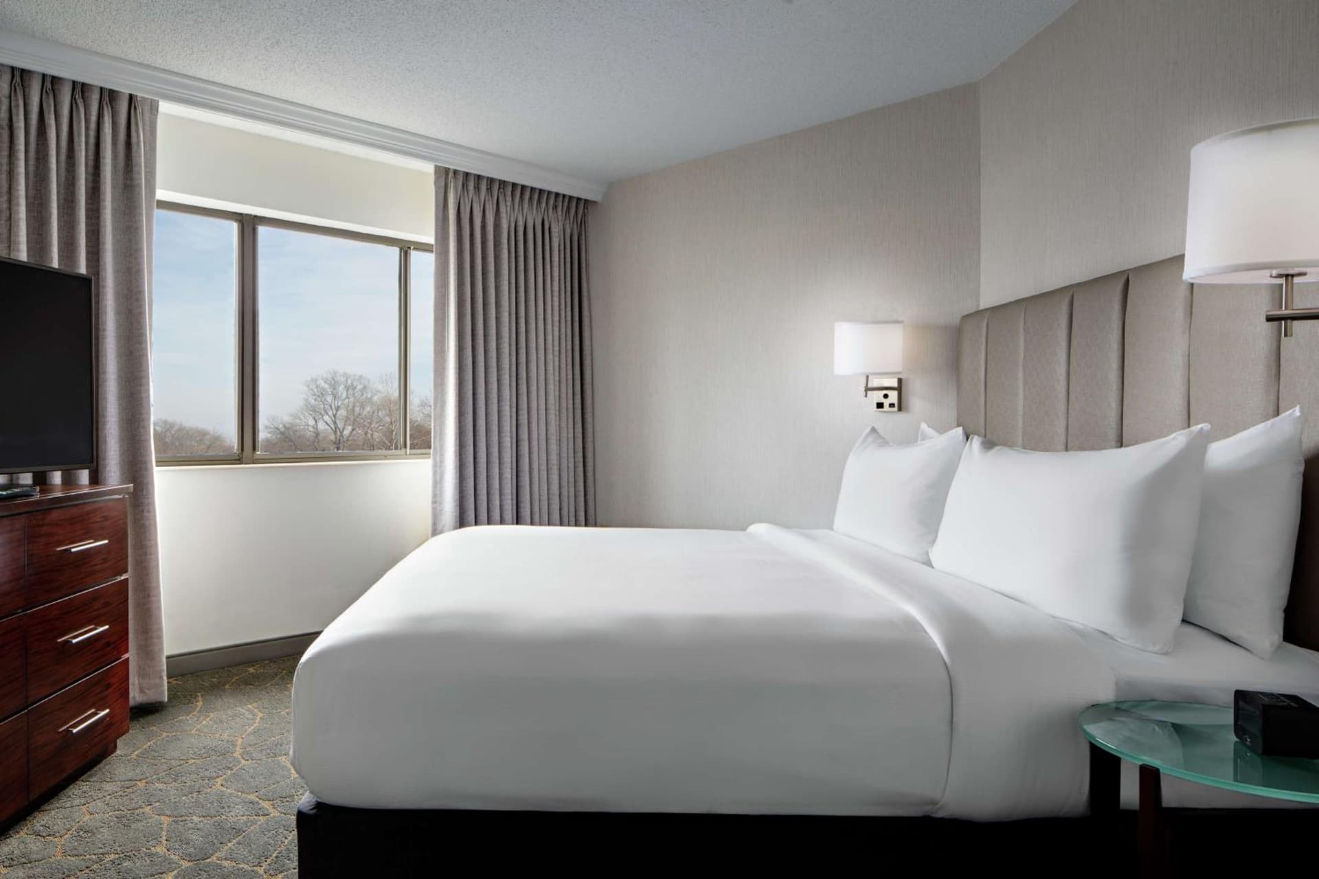 DoubleTree by Hilton Fairfield Hotel & Suites gallery photo in Fairfield — image 30