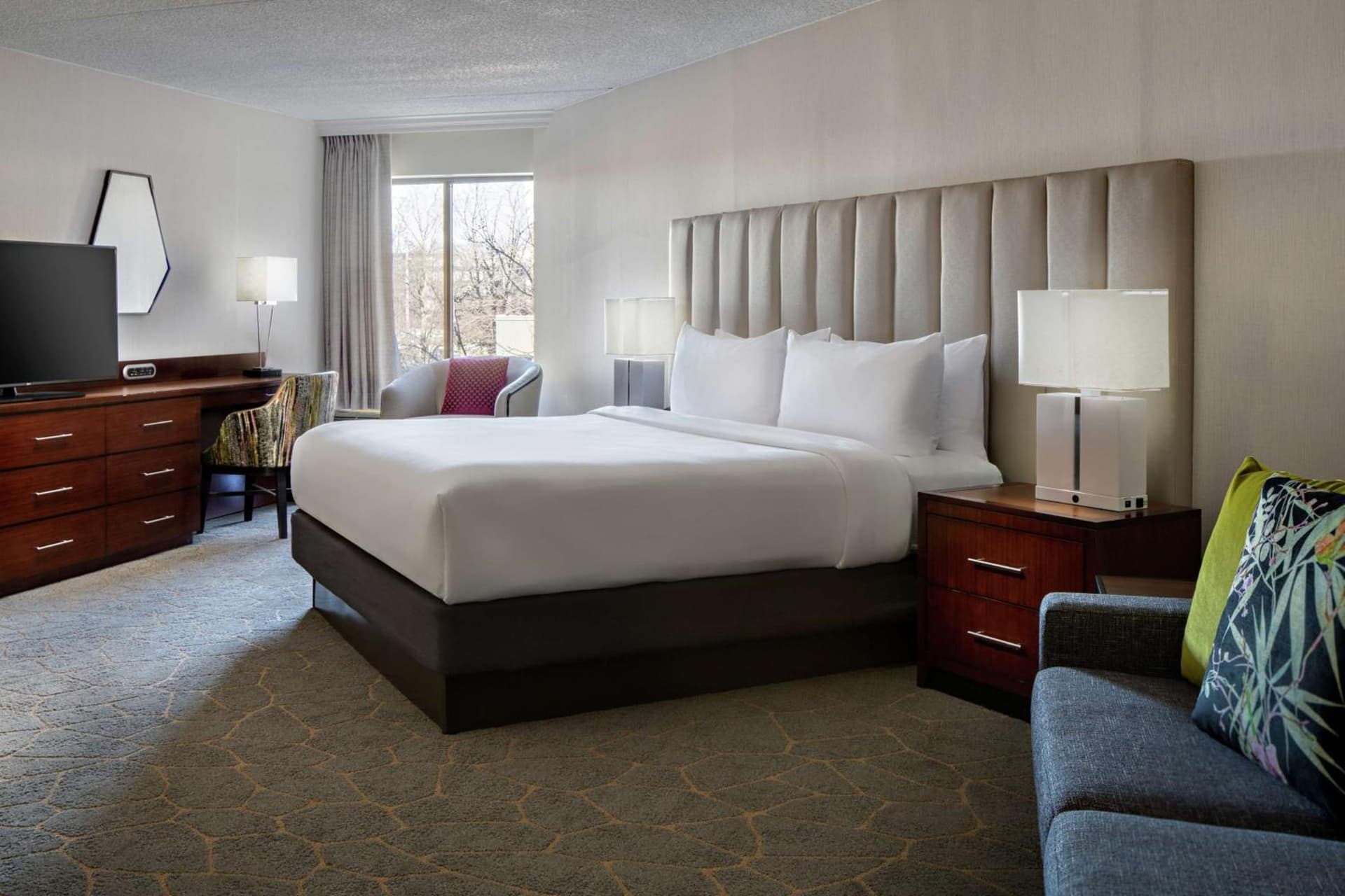 DoubleTree by Hilton Fairfield Hotel & Suites gallery photo in Fairfield — image 9