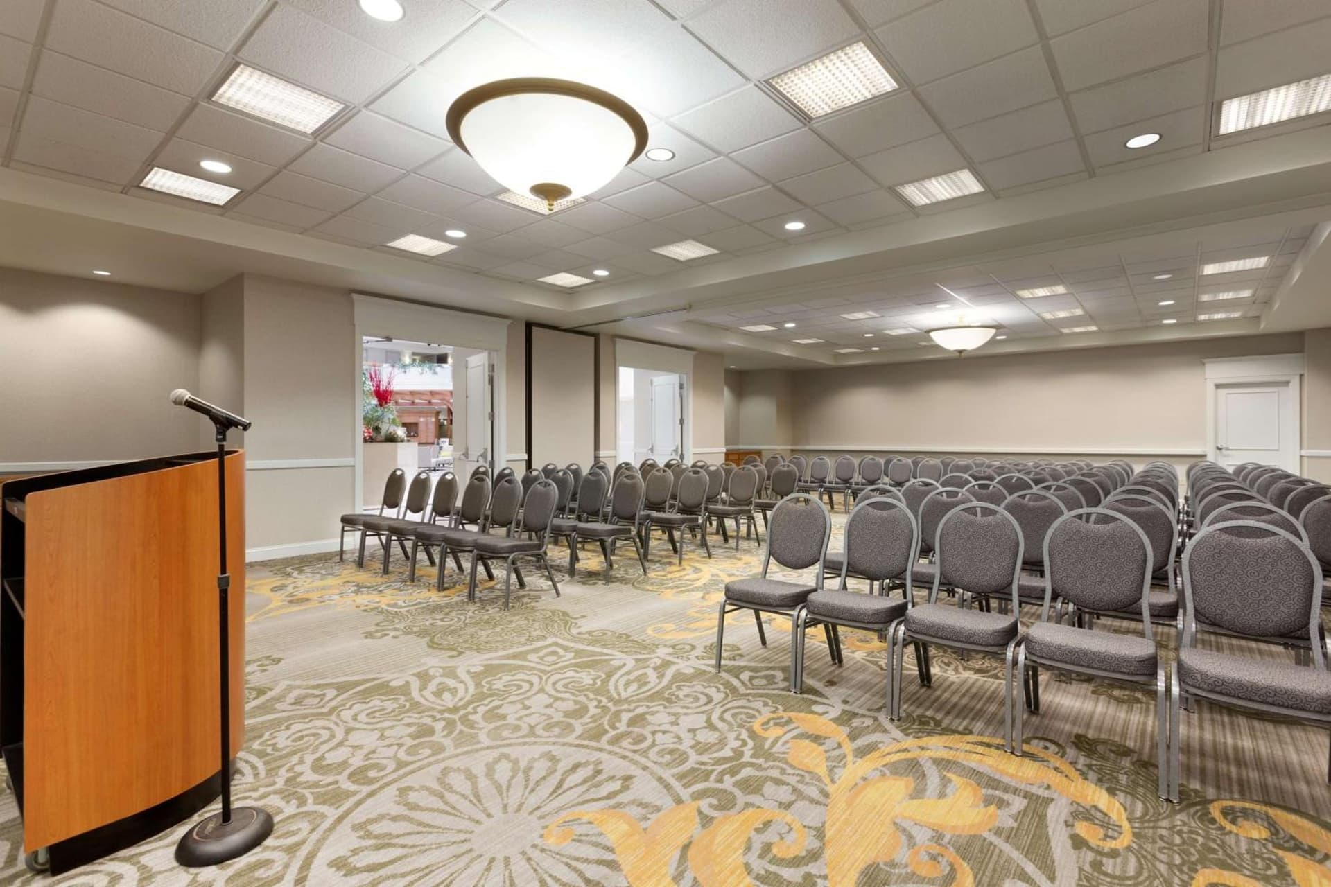 Embassy Suites Newark - Wilmington/South gallery photo in Newark, DE — image 4