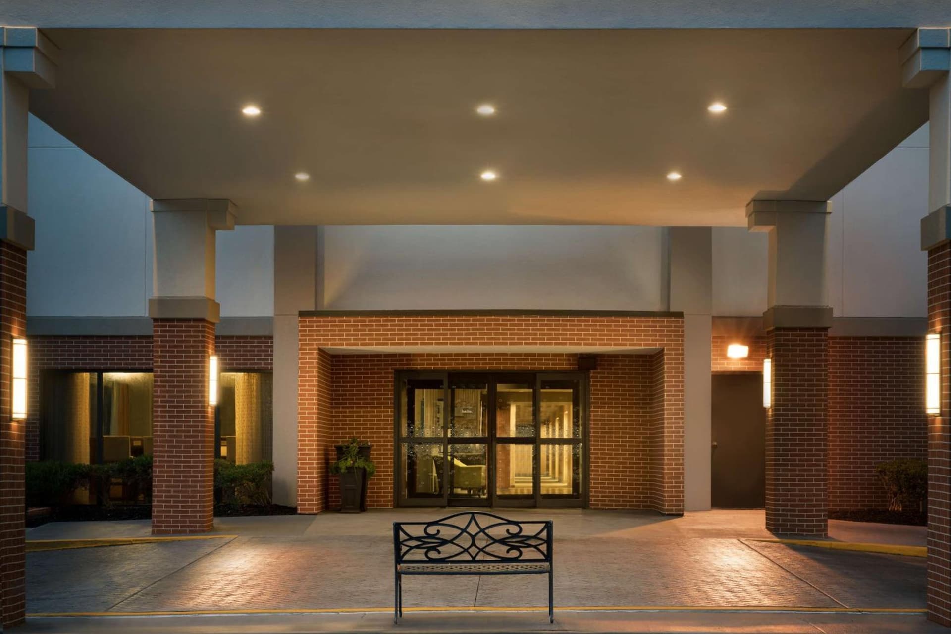 Hampton Inn Philadelphia/Mt. Laurel property views in Mount Laurel, NJ — gallery photo 3