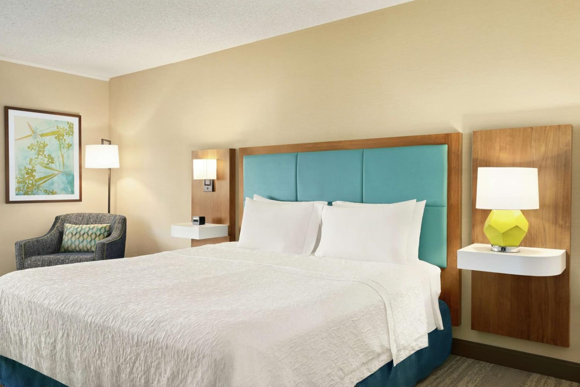 Hampton Inn Portland Airport gallery photo in Portland, OR — image 23