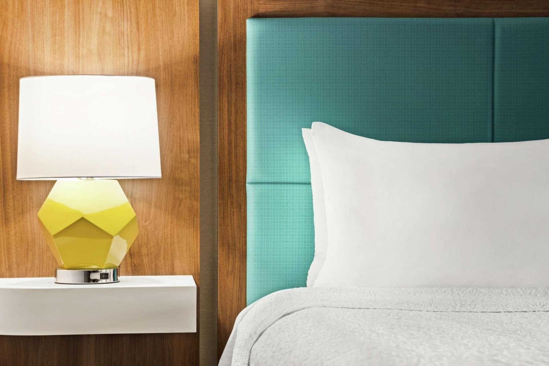 Hampton Inn Portland Airport gallery photo in Portland, OR — image 12