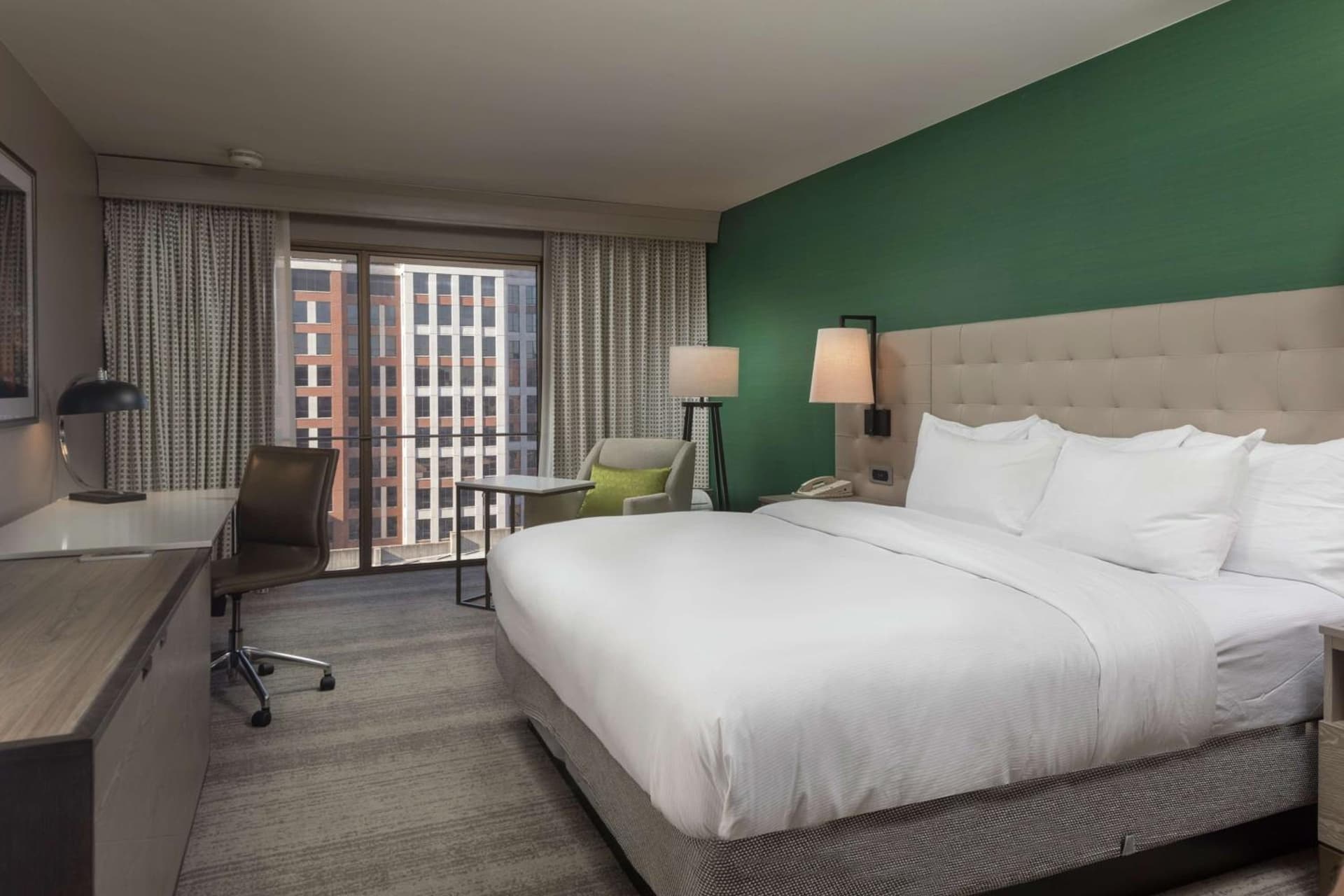 Hilton Birmingham Downtown at UAB gallery photo in Birmingham, AL — image 13