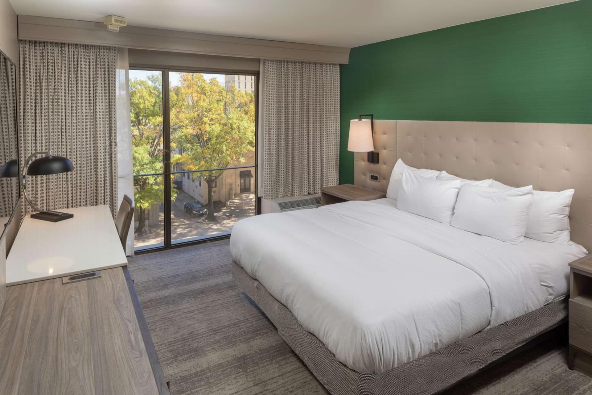 Hilton Birmingham Downtown at UAB gallery photo in Birmingham, AL — image 25