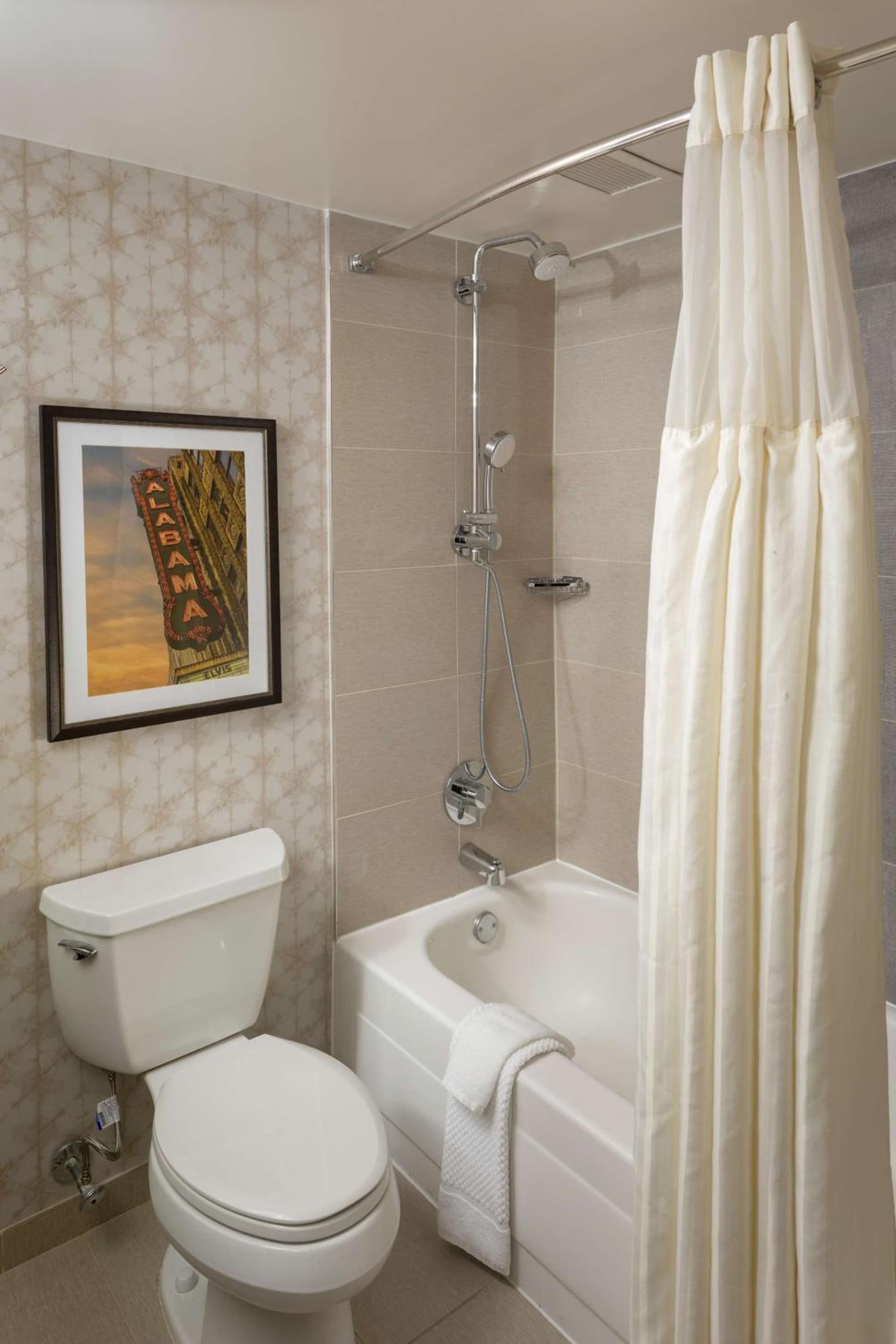 Hilton Birmingham Downtown at UAB gallery photo in Birmingham, AL — image 78