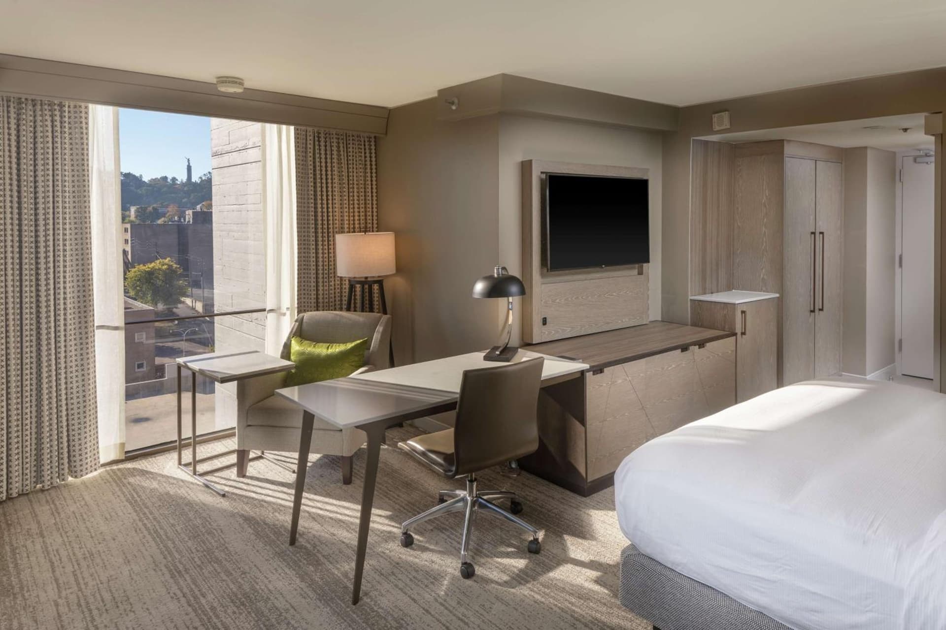 Hilton Birmingham Downtown at UAB gallery photo in Birmingham, AL — image 69