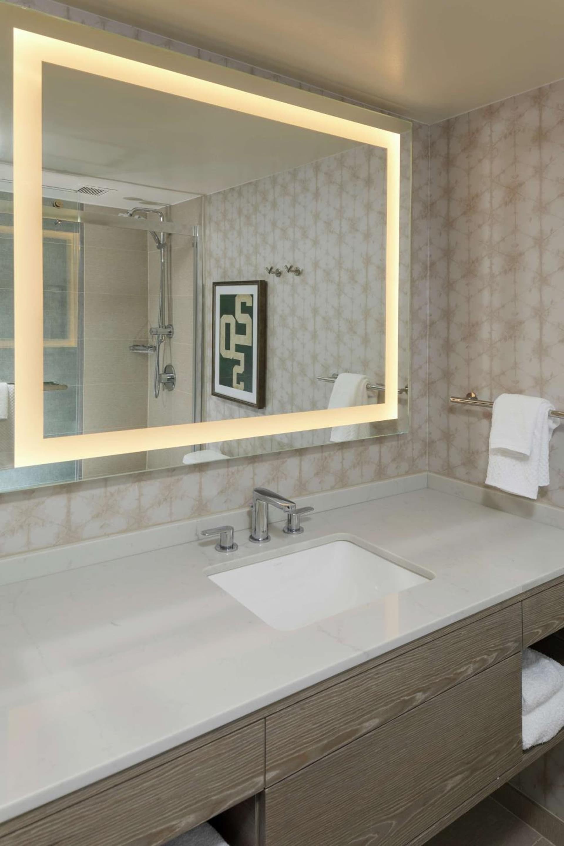 Hilton Birmingham Downtown at UAB gallery photo in Birmingham, AL — image 79