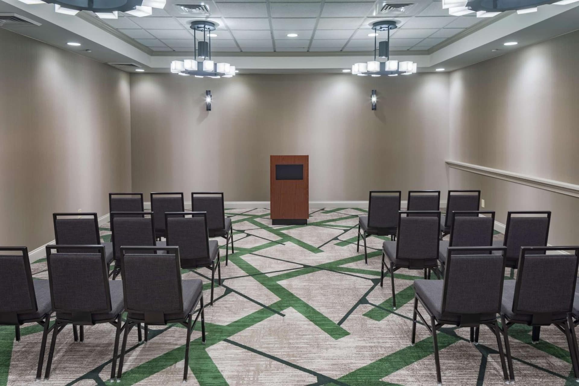 Hilton Birmingham Downtown at UAB gallery photo in Birmingham, AL — image 48