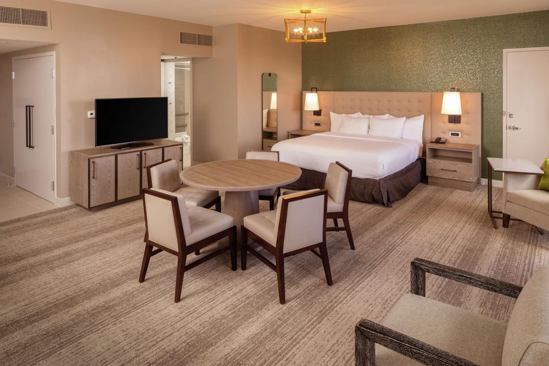 Hilton Birmingham Downtown at UAB gallery photo in Birmingham, AL — image 15