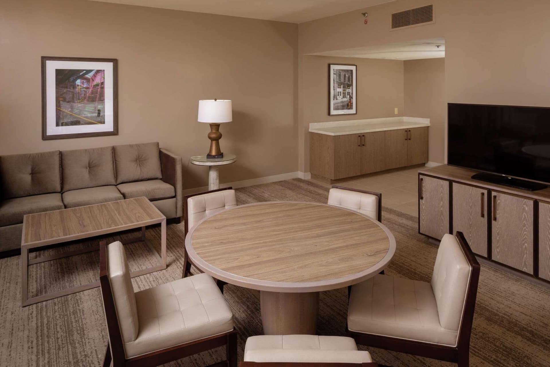 Hilton Birmingham Downtown at UAB gallery photo in Birmingham, AL — image 64