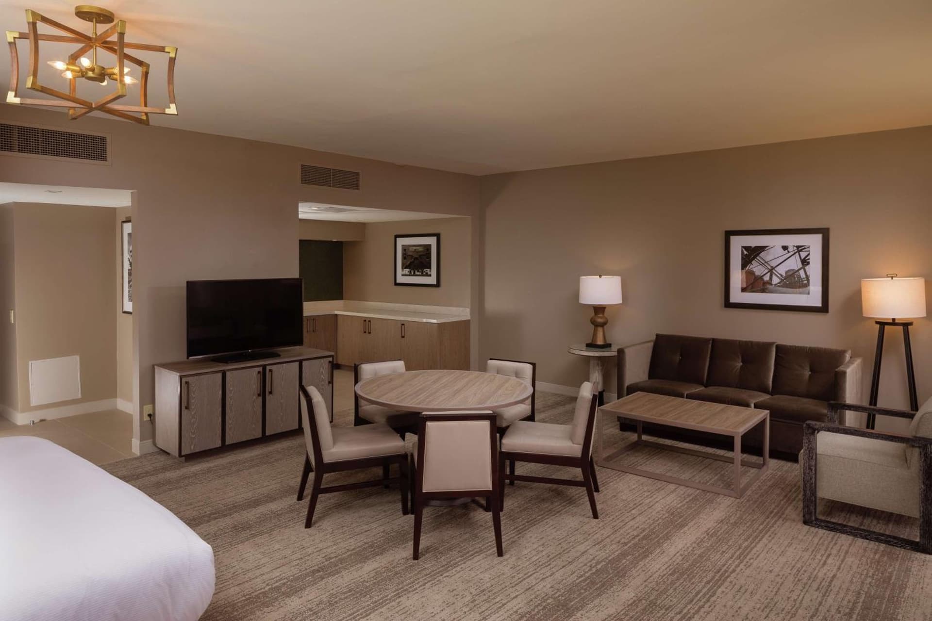Hilton Birmingham Downtown at UAB gallery photo in Birmingham, AL — image 47