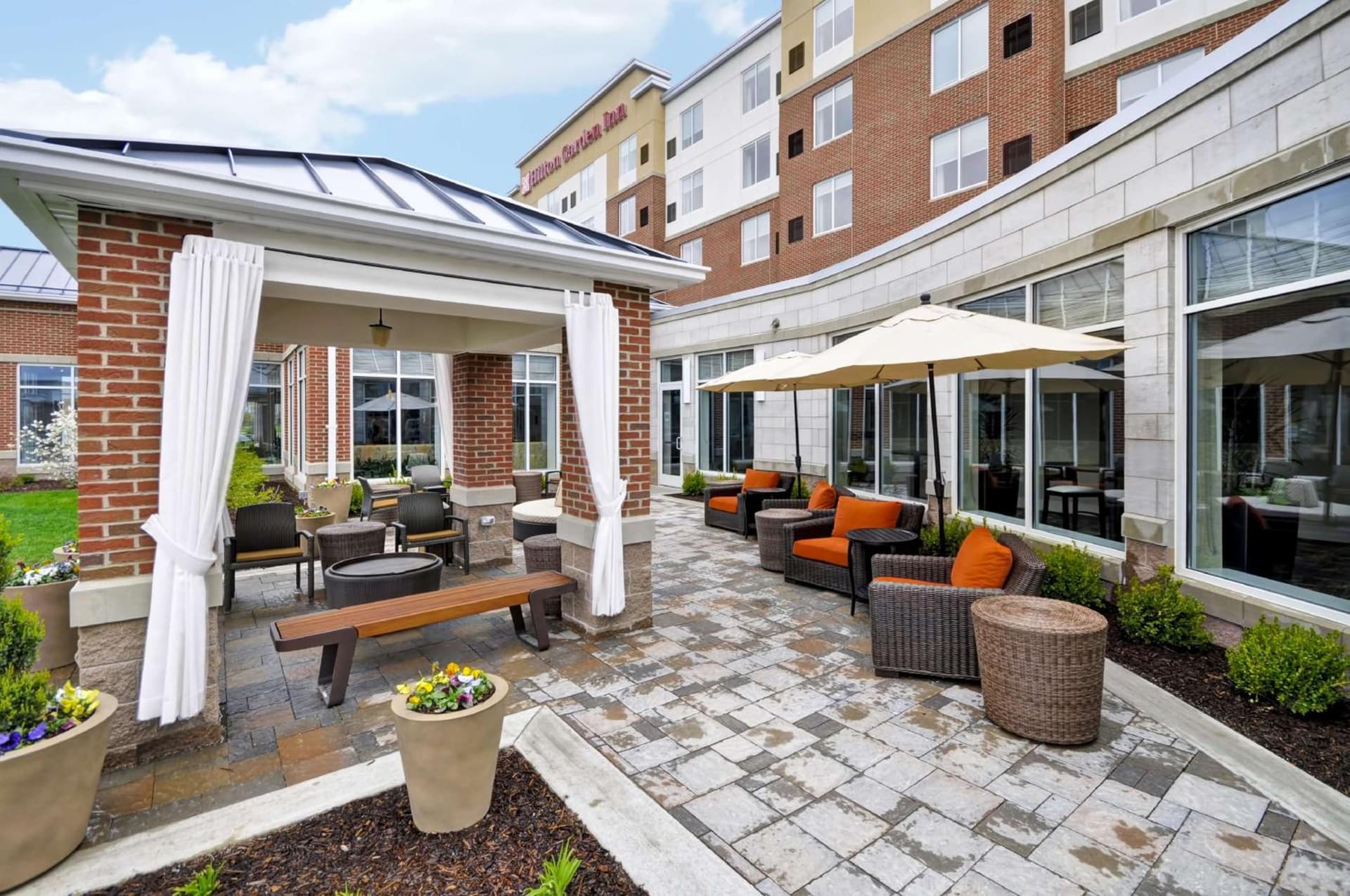 Hilton Garden Inn Detroit Troy interior in Troy, MI — gallery photo 2