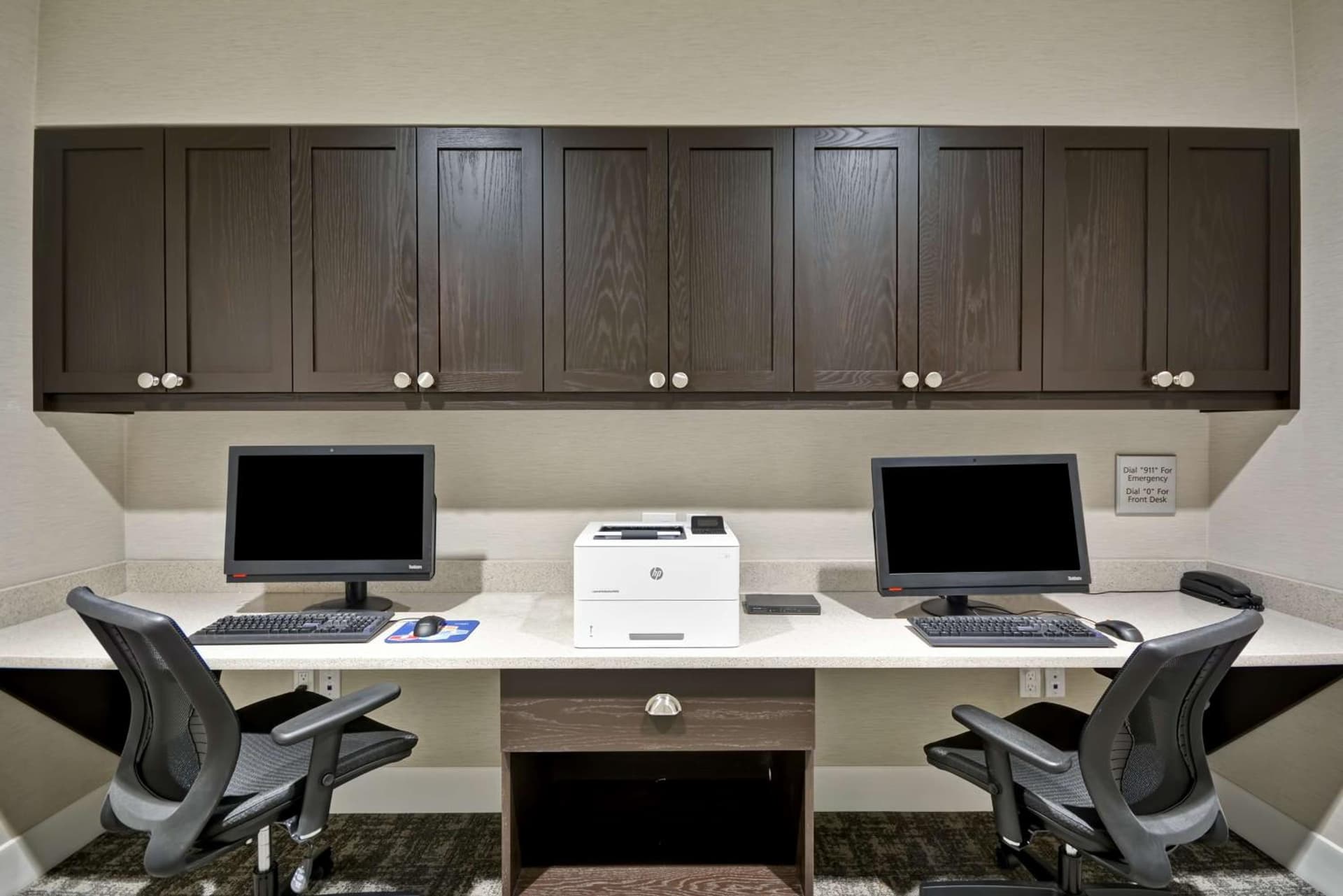 Hampton Inn Livonia Detroit gallery photo in Livonia, MI — image 12