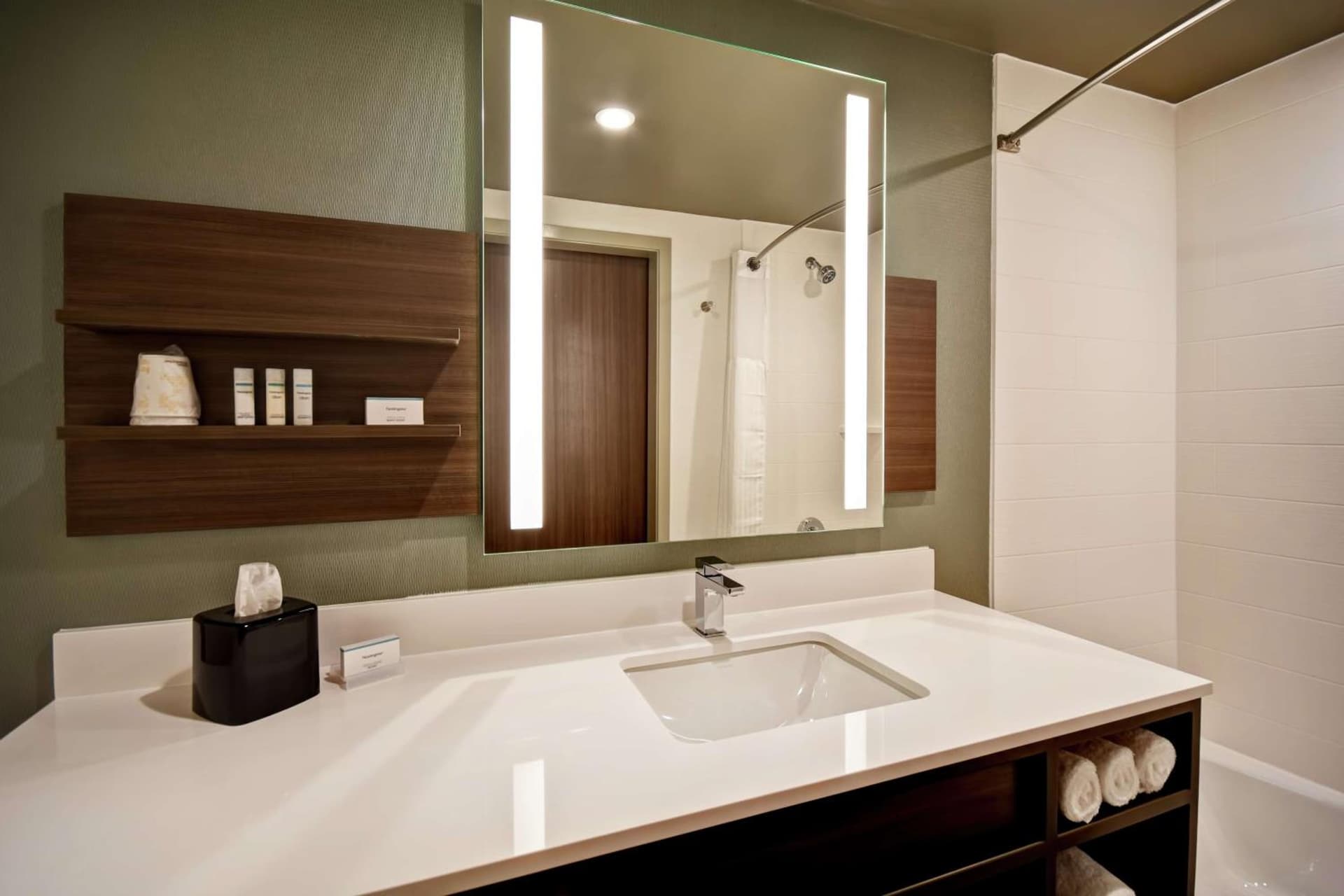 Hilton Garden Inn Lansing West gallery photo in Lansing, MI — image 9