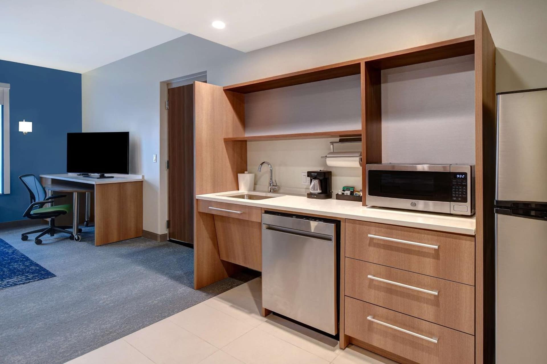 Home2 Suites by Hilton Troy gallery photo in Troy, MI — image 24