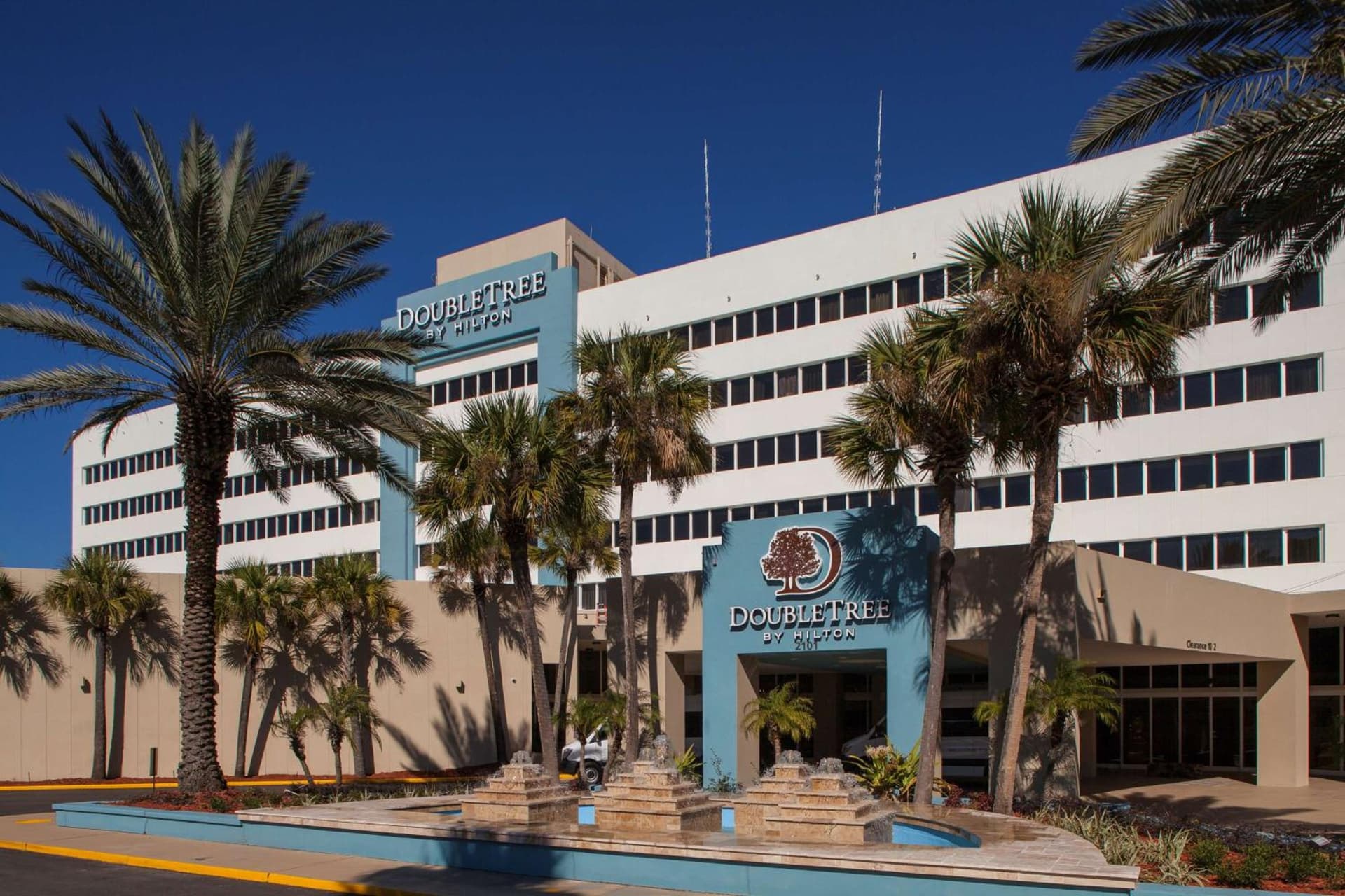 DoubleTree by Hilton Hotel Jacksonville Airport gallery photo in Jacksonville, FL — image 34