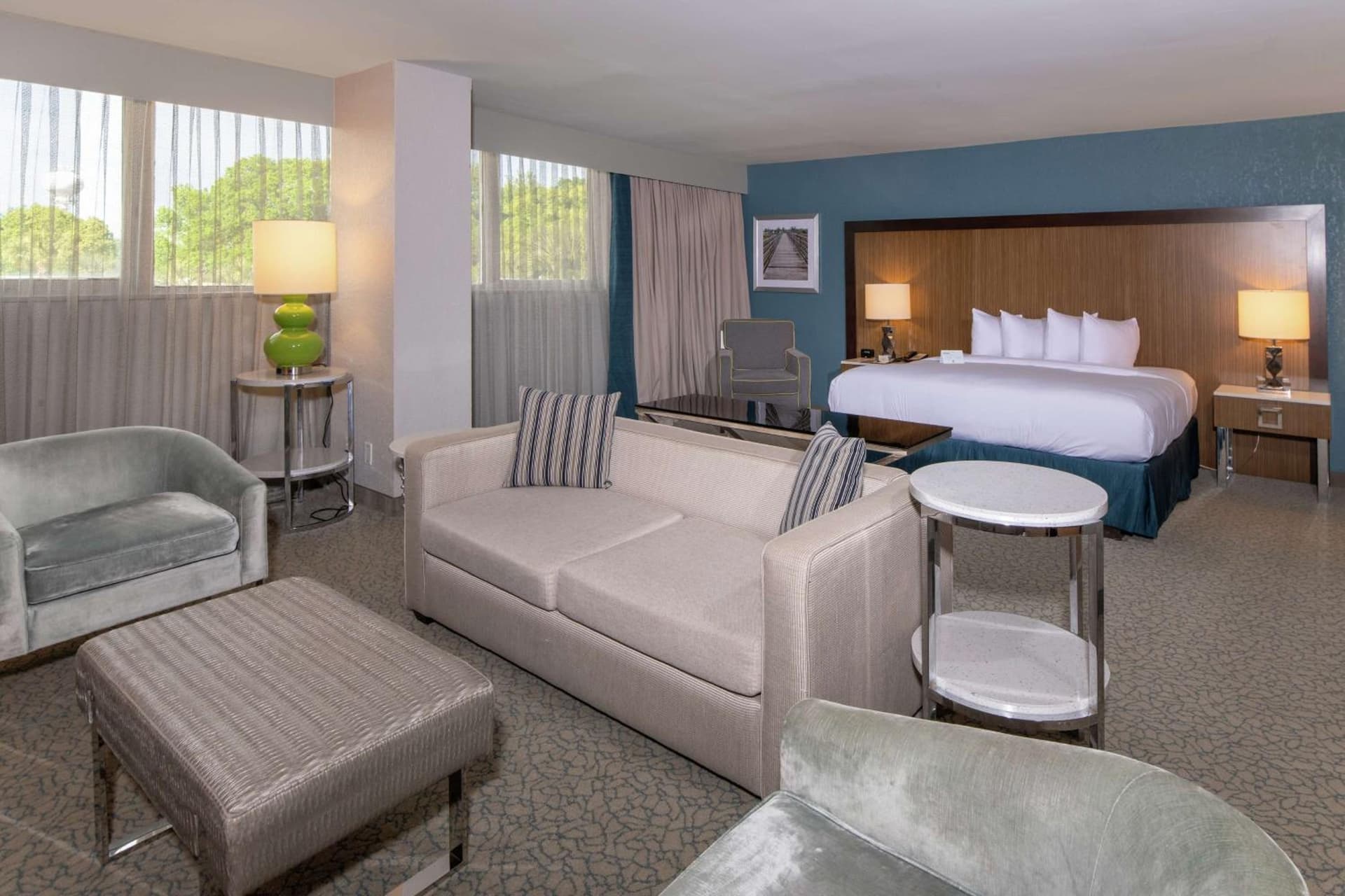 DoubleTree by Hilton Hotel Jacksonville Airport gallery photo in Jacksonville, FL — image 20