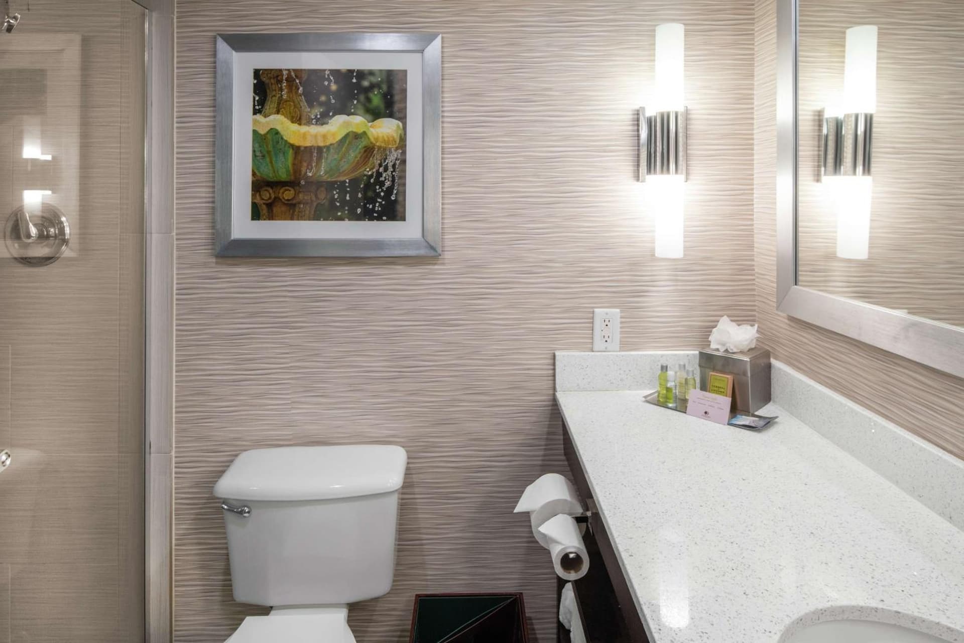 DoubleTree by Hilton Hotel Jacksonville Airport gallery photo in Jacksonville, FL — image 19