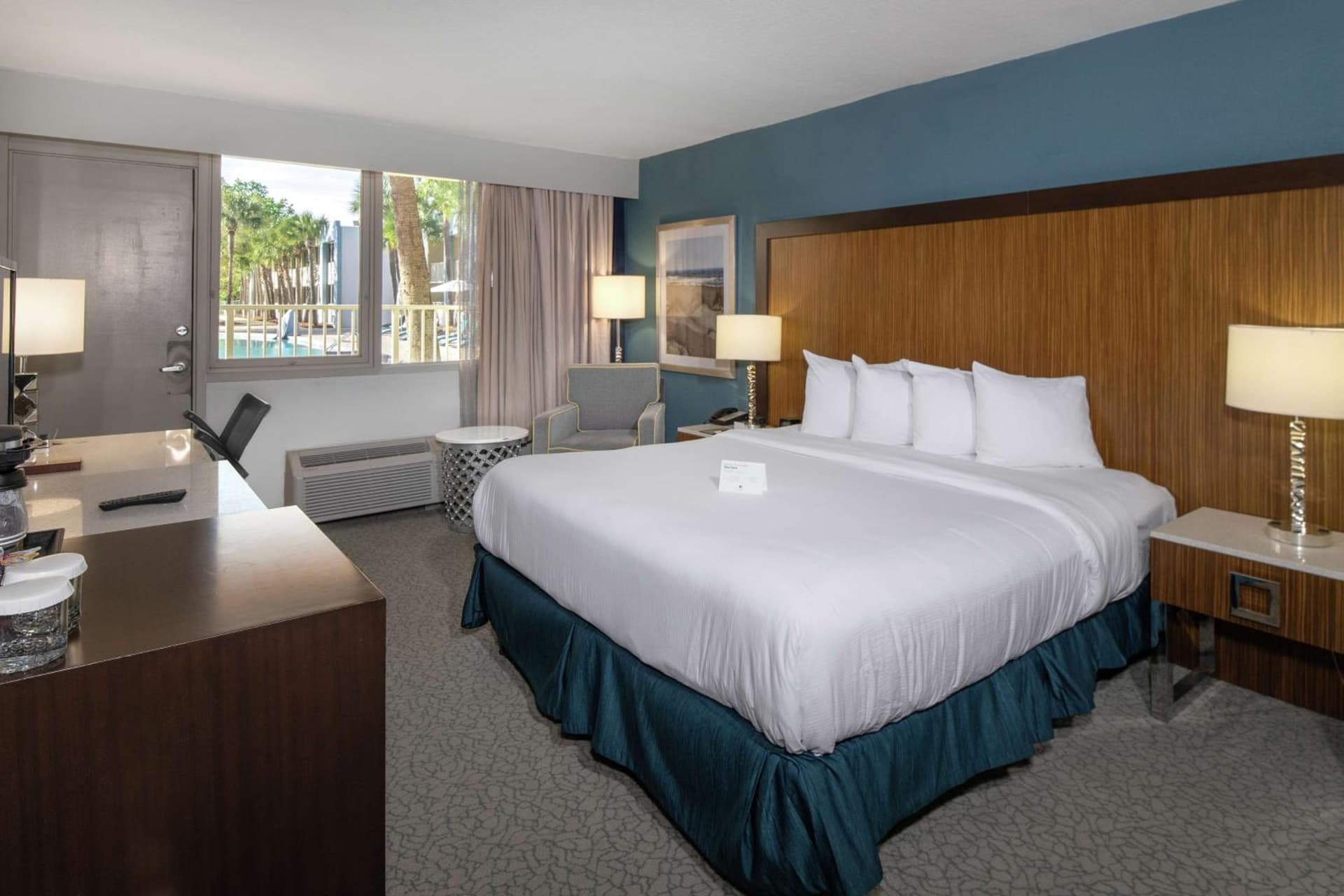 DoubleTree by Hilton Hotel Jacksonville Airport gallery photo in Jacksonville, FL — image 49