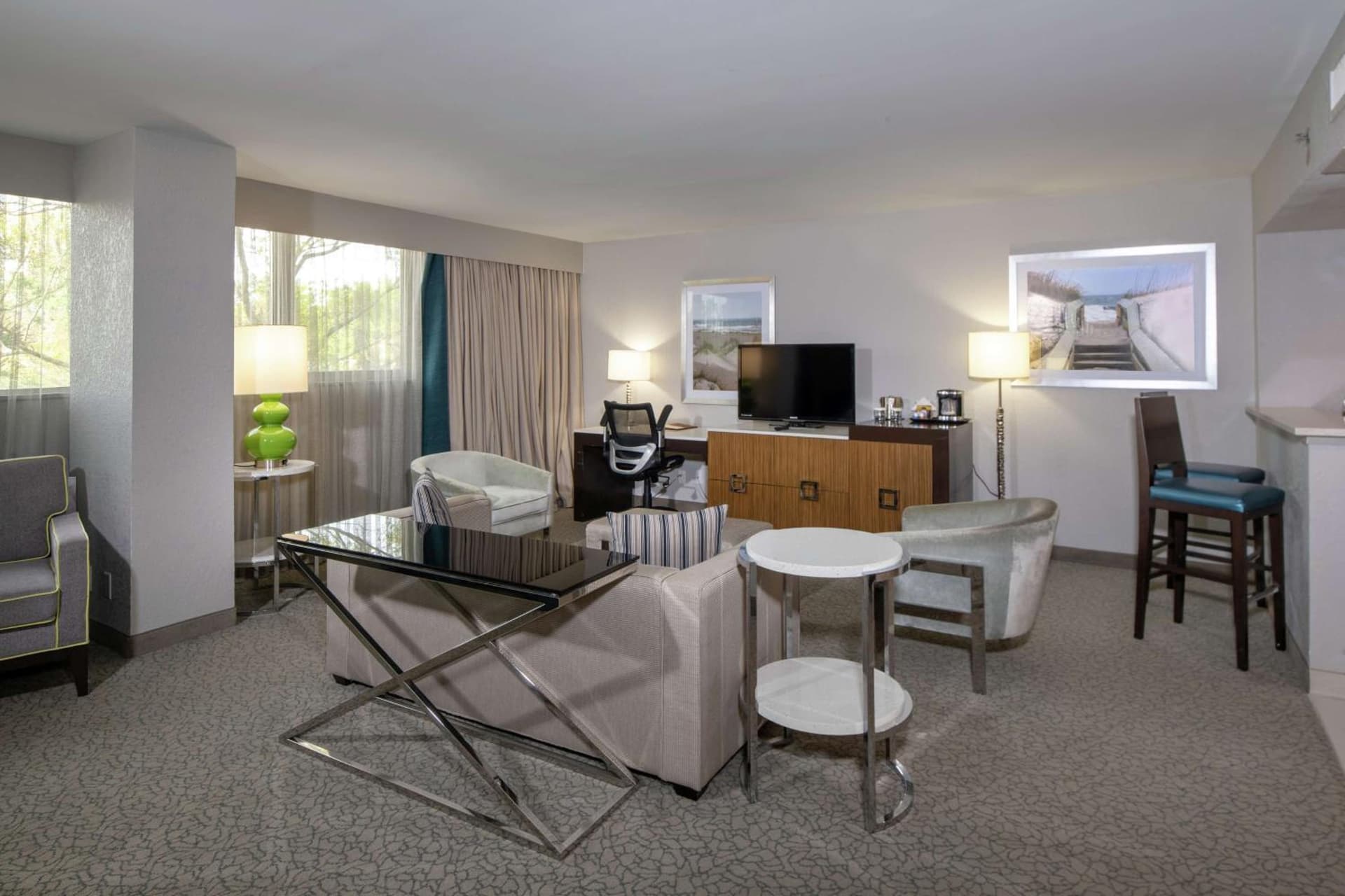 DoubleTree by Hilton Hotel Jacksonville Airport gallery photo in Jacksonville, FL — image 42