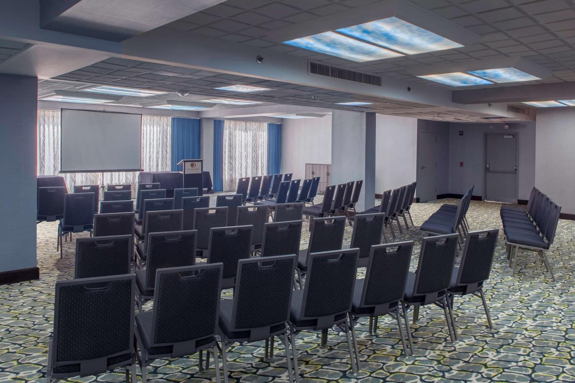 DoubleTree by Hilton Hotel Jacksonville Airport gallery photo in Jacksonville, FL — image 67