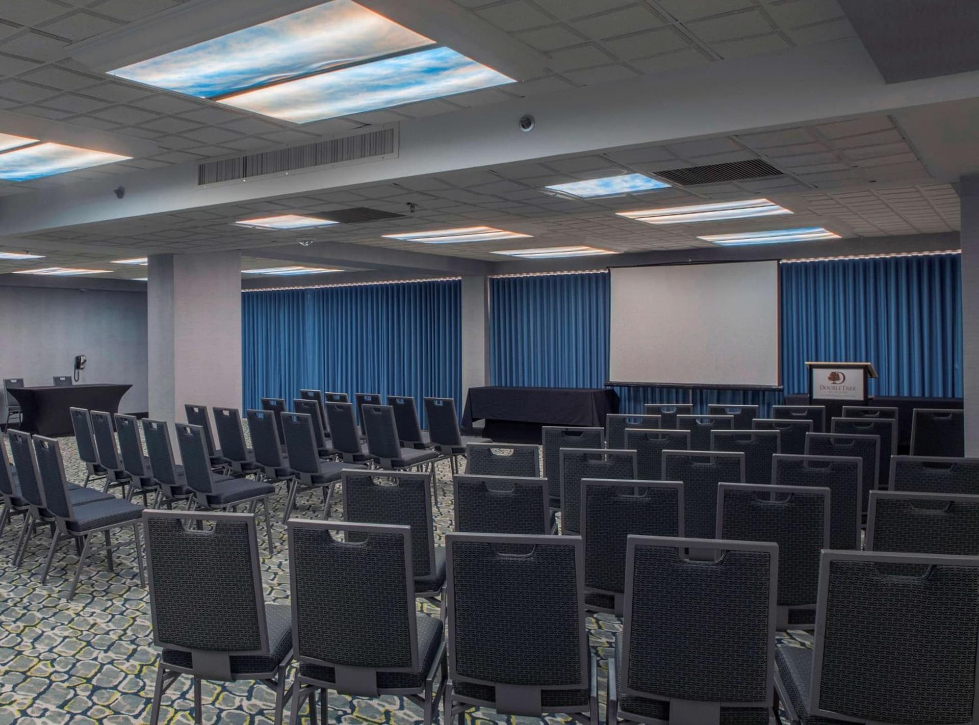 DoubleTree by Hilton Hotel Jacksonville Airport gallery photo in Jacksonville, FL — image 47