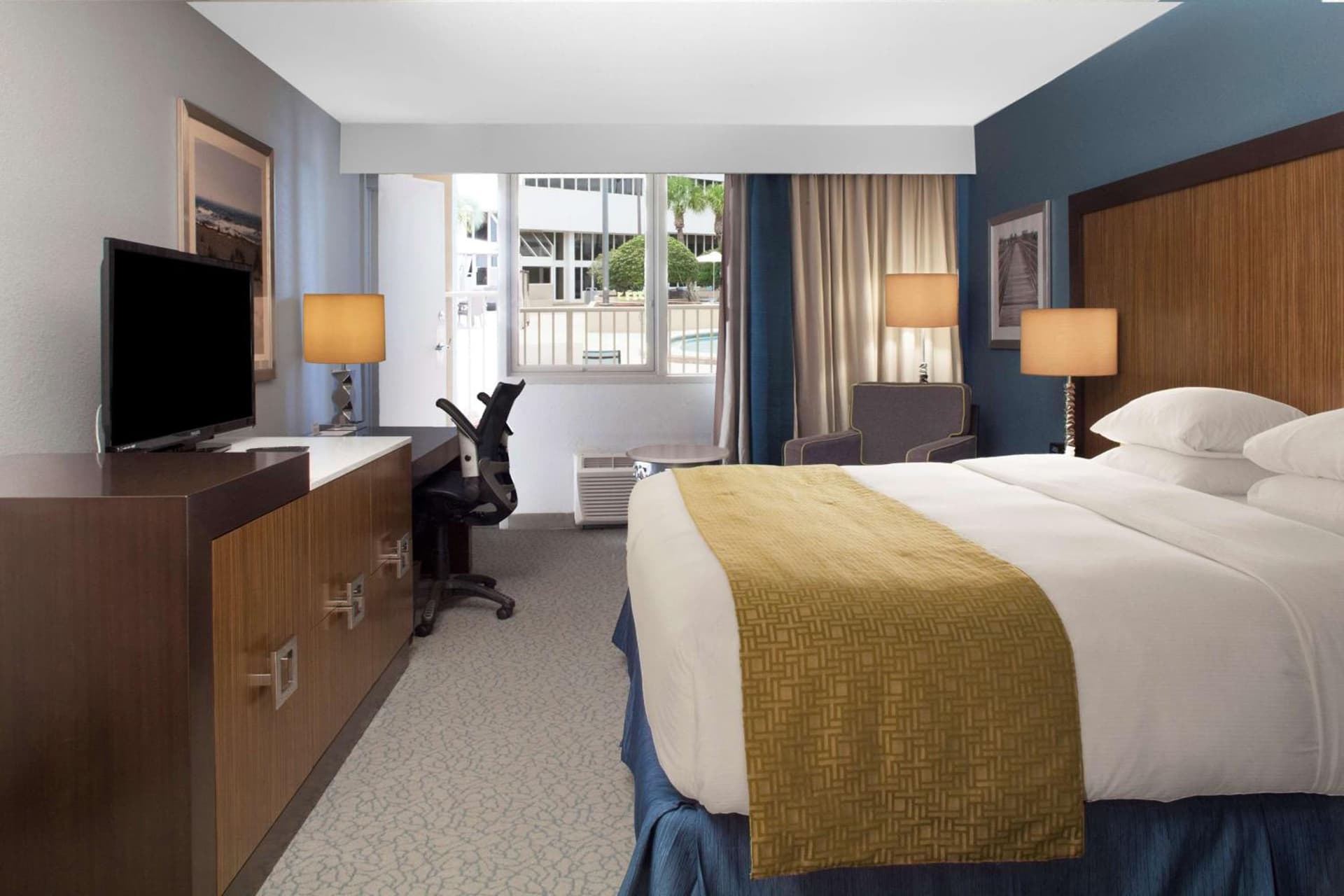 DoubleTree by Hilton Hotel Jacksonville Airport gallery photo in Jacksonville, FL — image 37