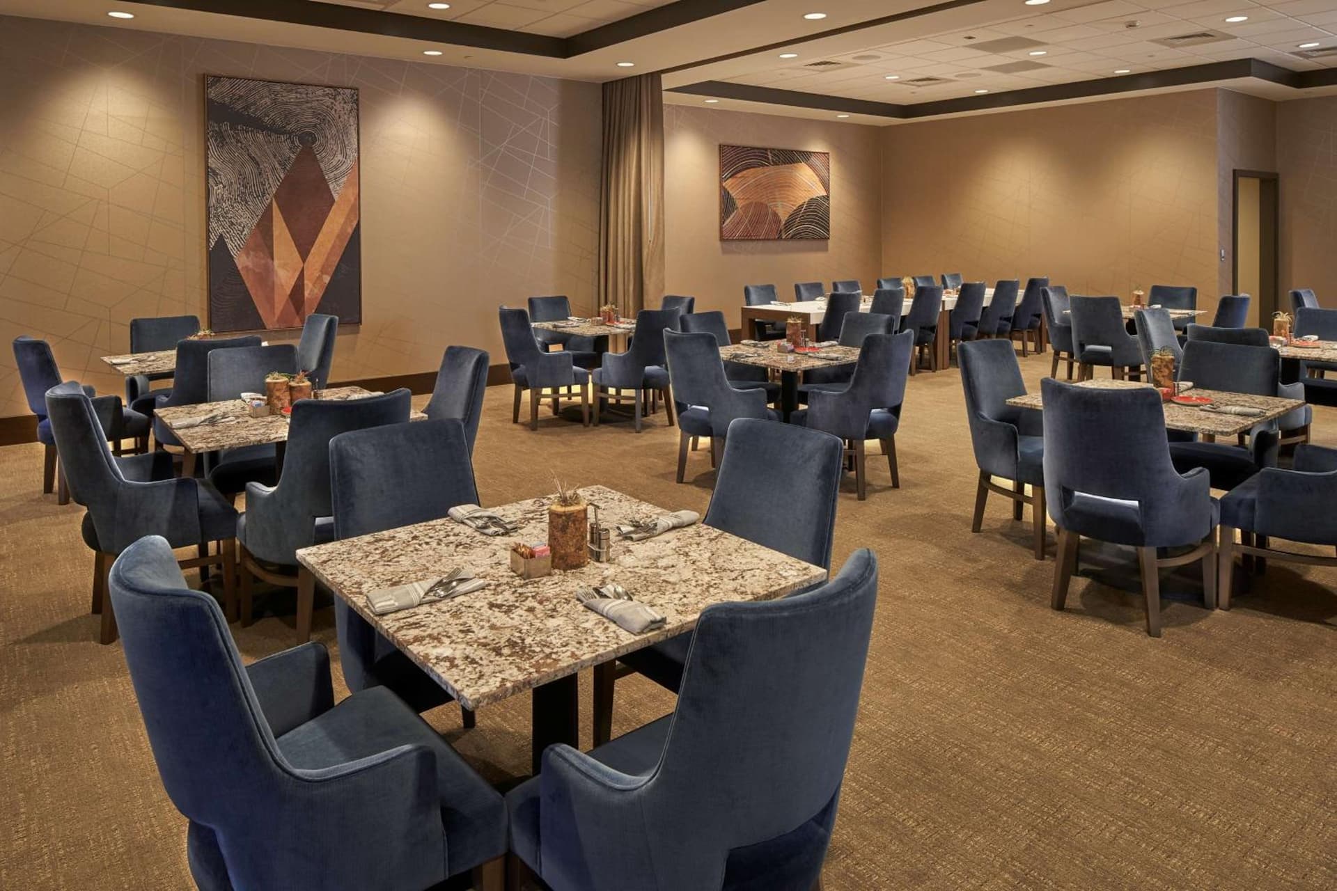 Hilton Raleigh North Hills gallery photo in Raleigh, NC — image 36