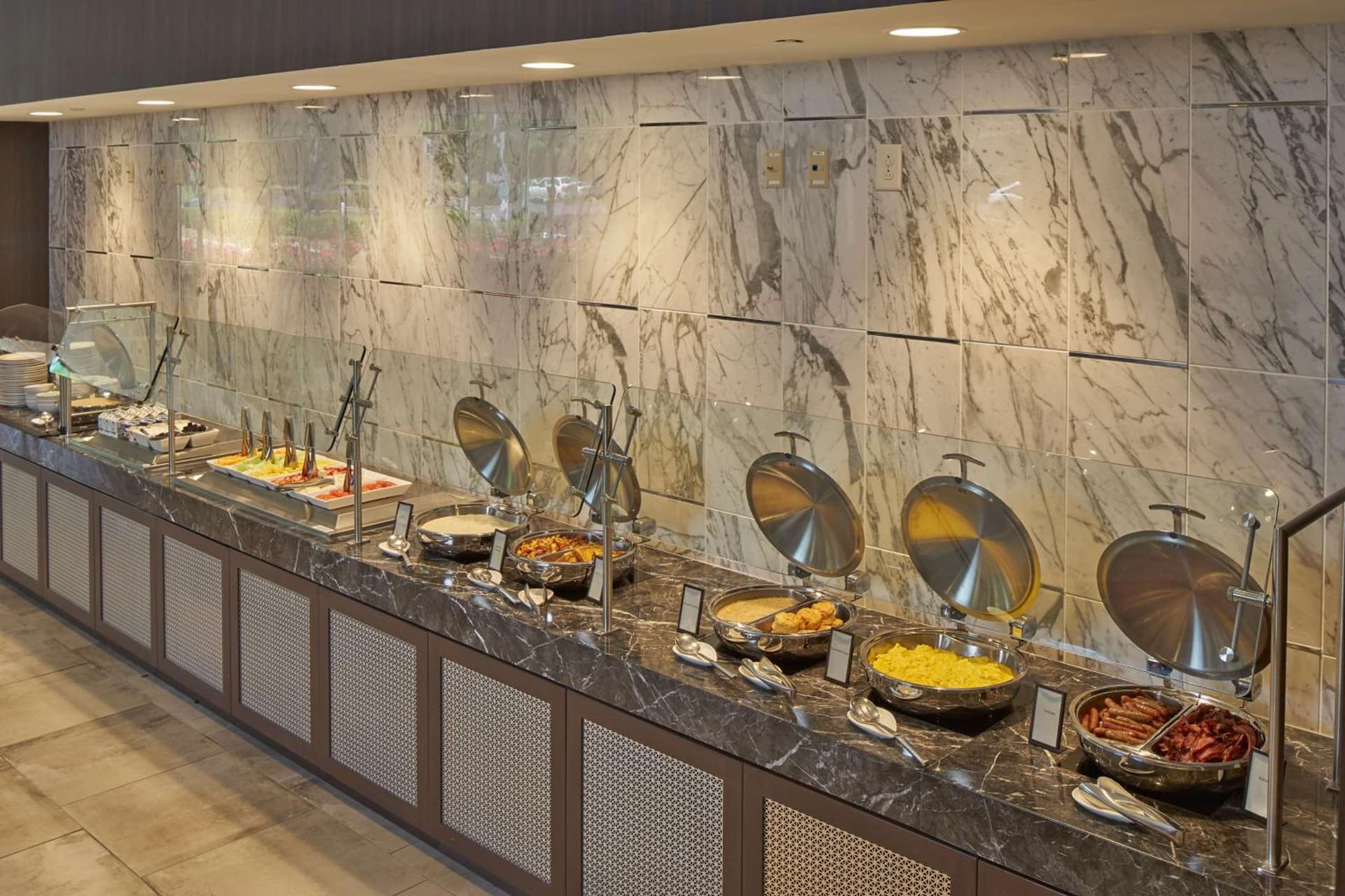 Hilton Raleigh North Hills gallery photo in Raleigh, NC — image 11