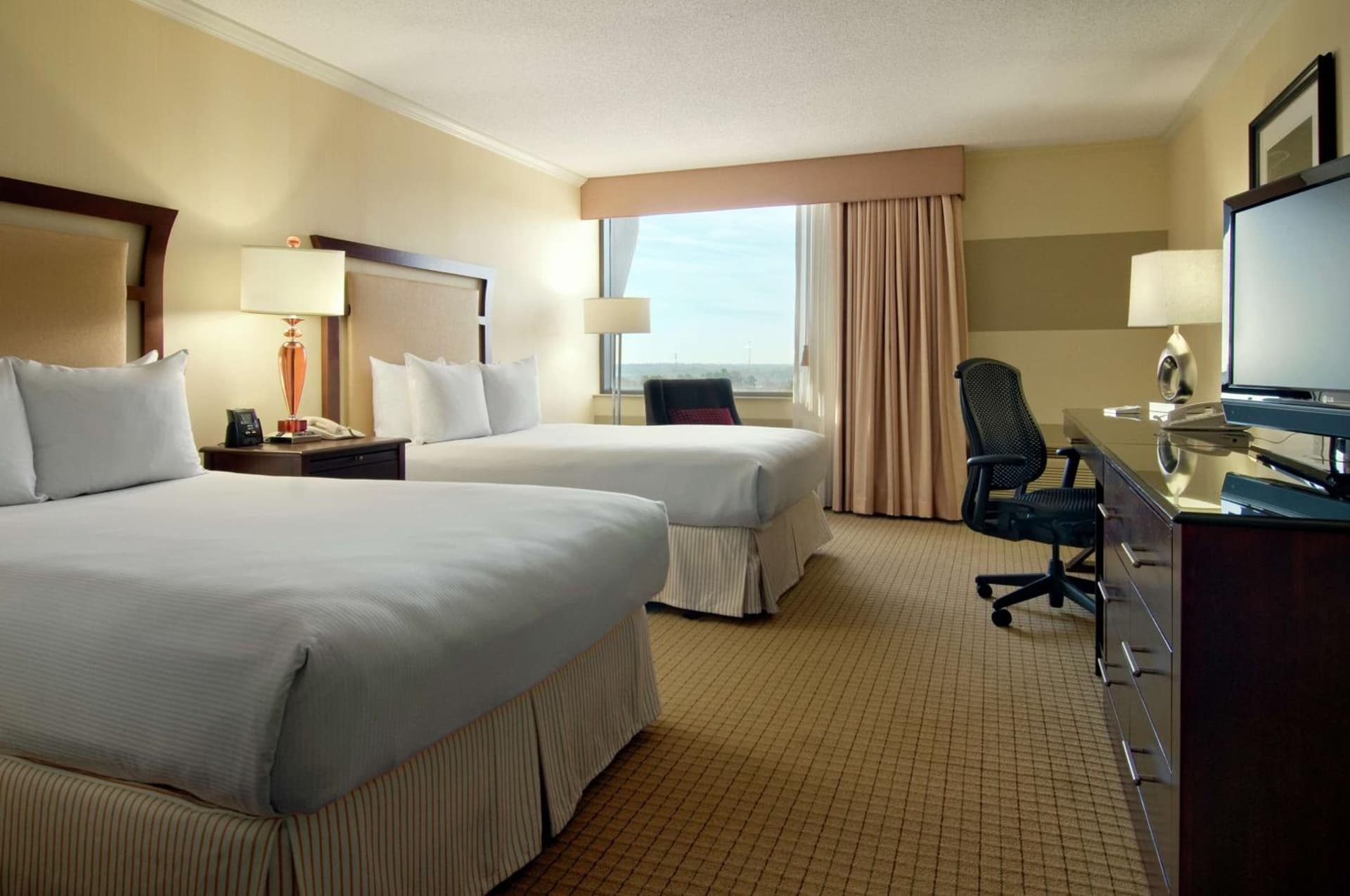 Hilton Raleigh North Hills gallery photo in Raleigh, NC — image 37