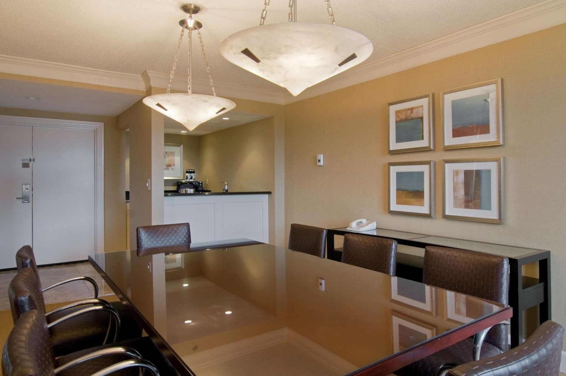 Hilton Raleigh North Hills gallery photo in Raleigh, NC — image 18
