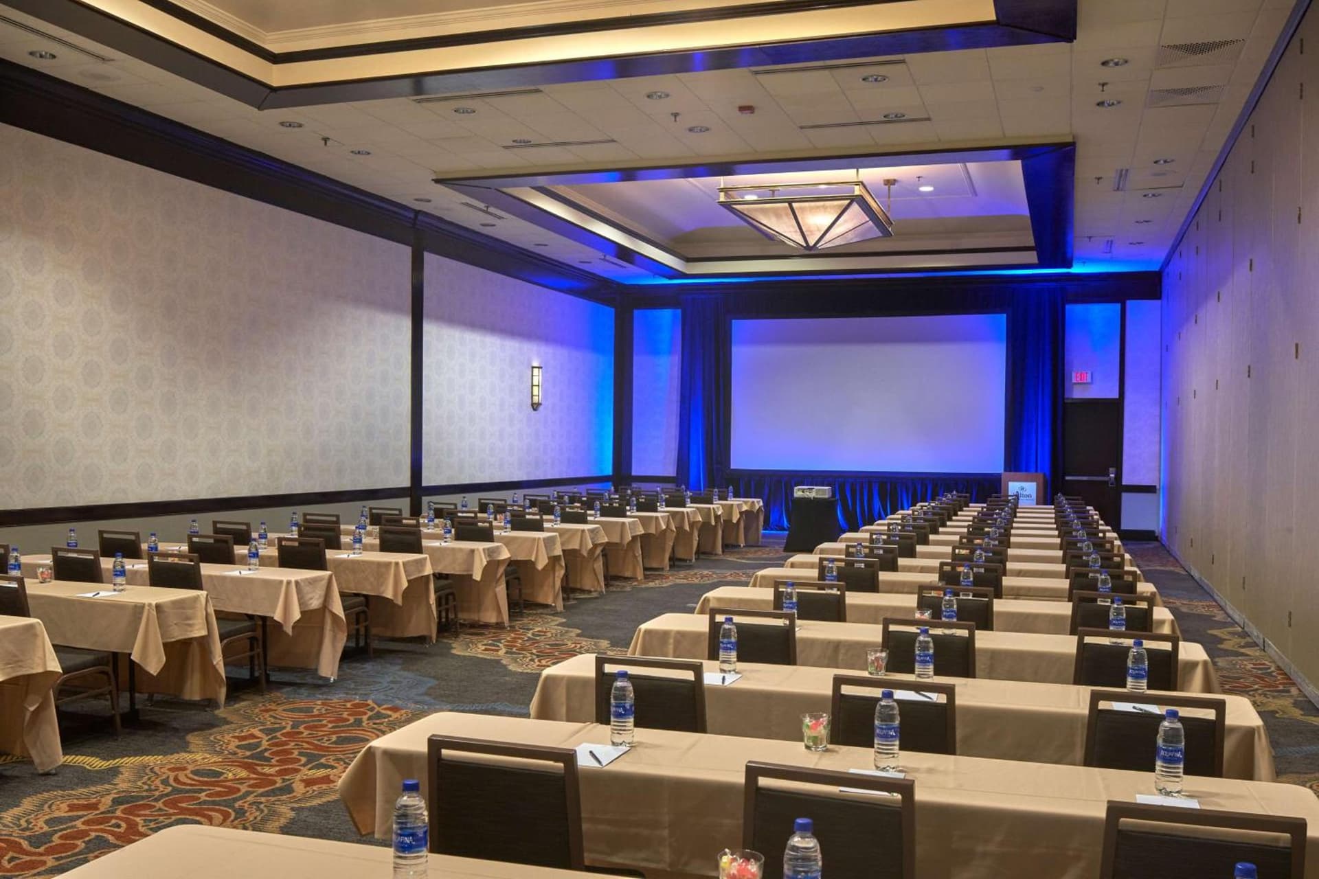 Hilton Raleigh North Hills gallery photo in Raleigh, NC — image 25