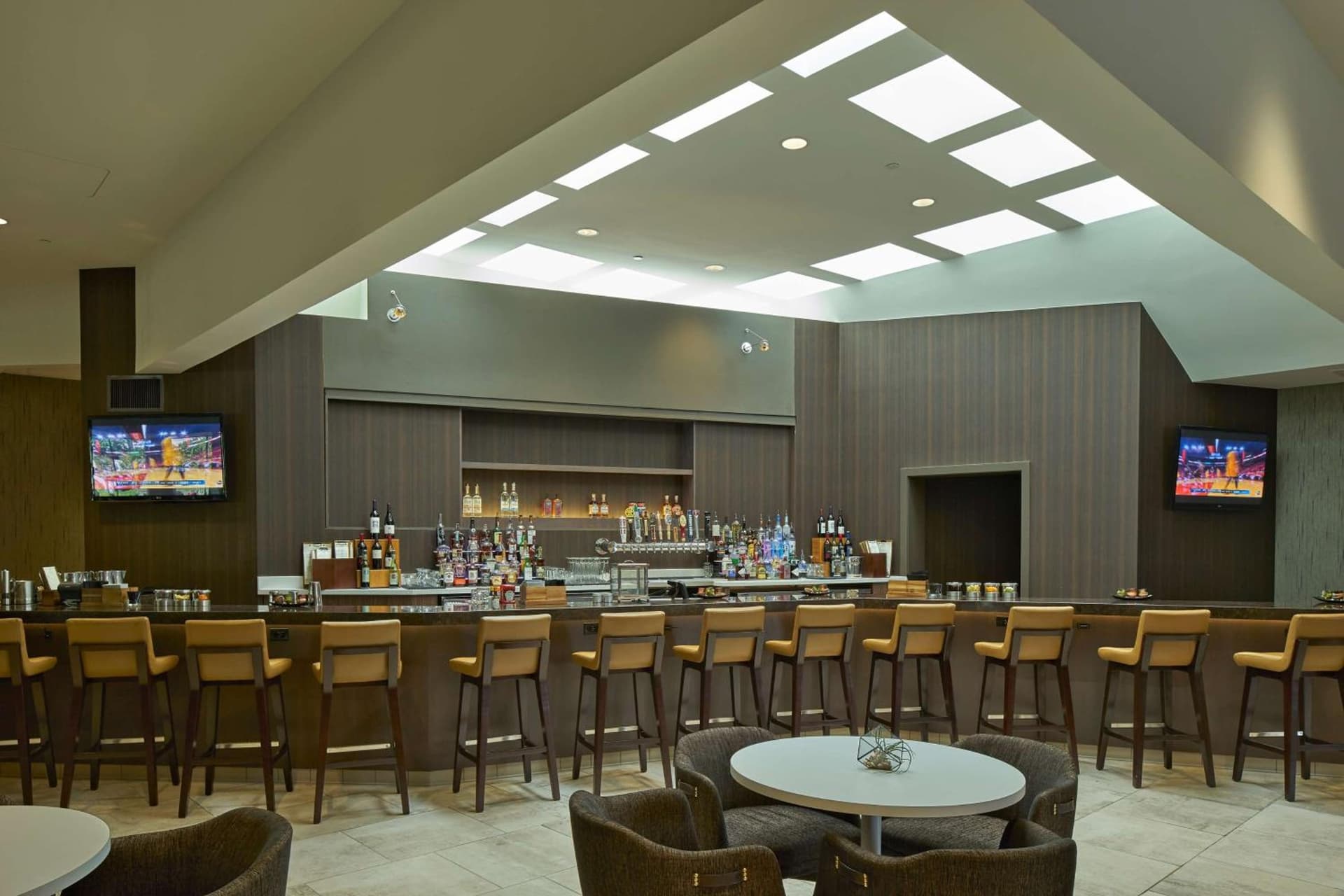 Hilton Raleigh North Hills gallery photo in Raleigh, NC — image 43