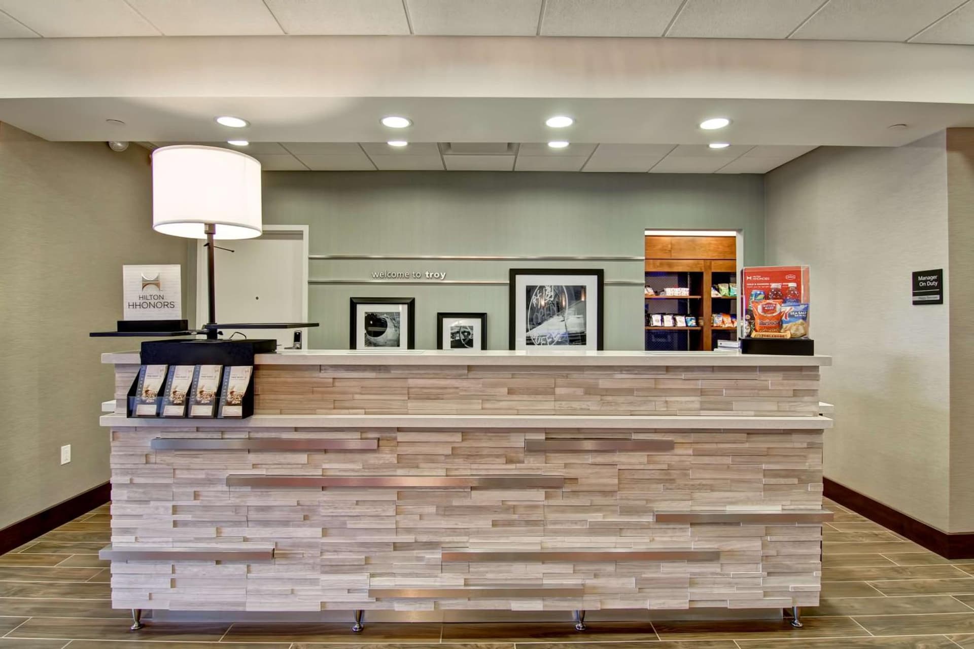 Hampton Inn & Suites Detroit/Troy gallery photo in Clawson, MI — image 22