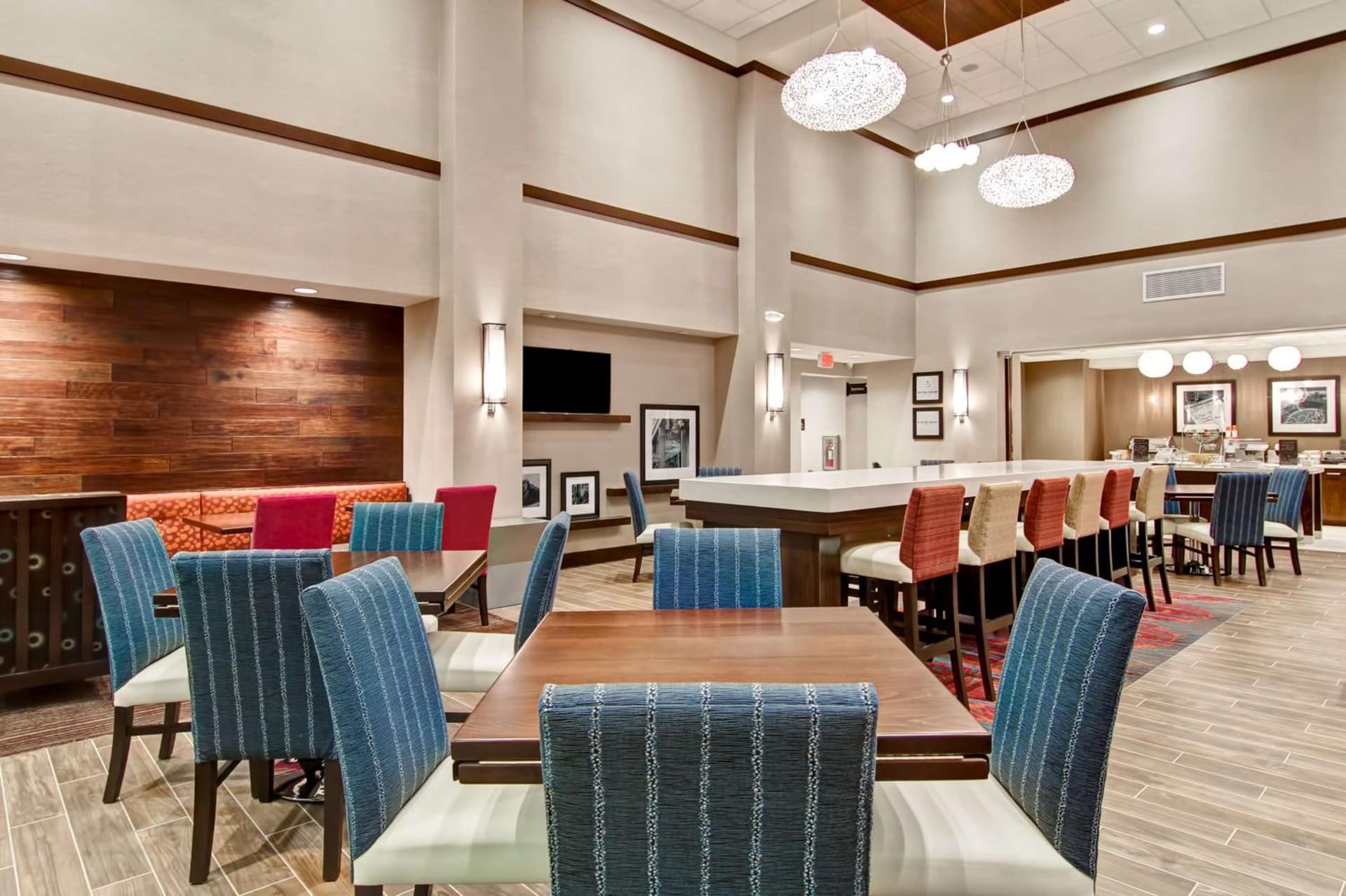 Hampton Inn & Suites Detroit/Troy gallery photo in Clawson, MI — image 18